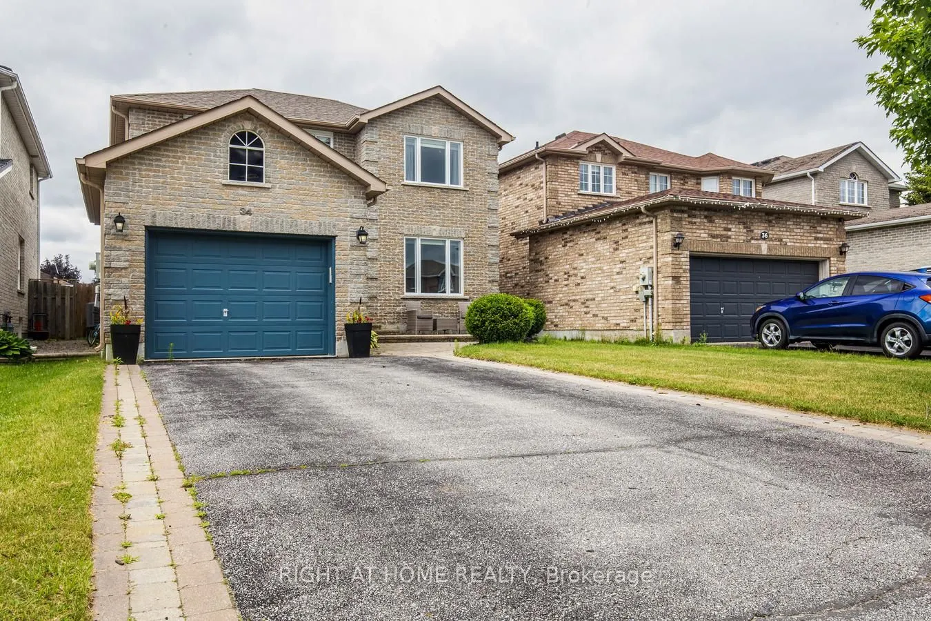 34 Lang Drive