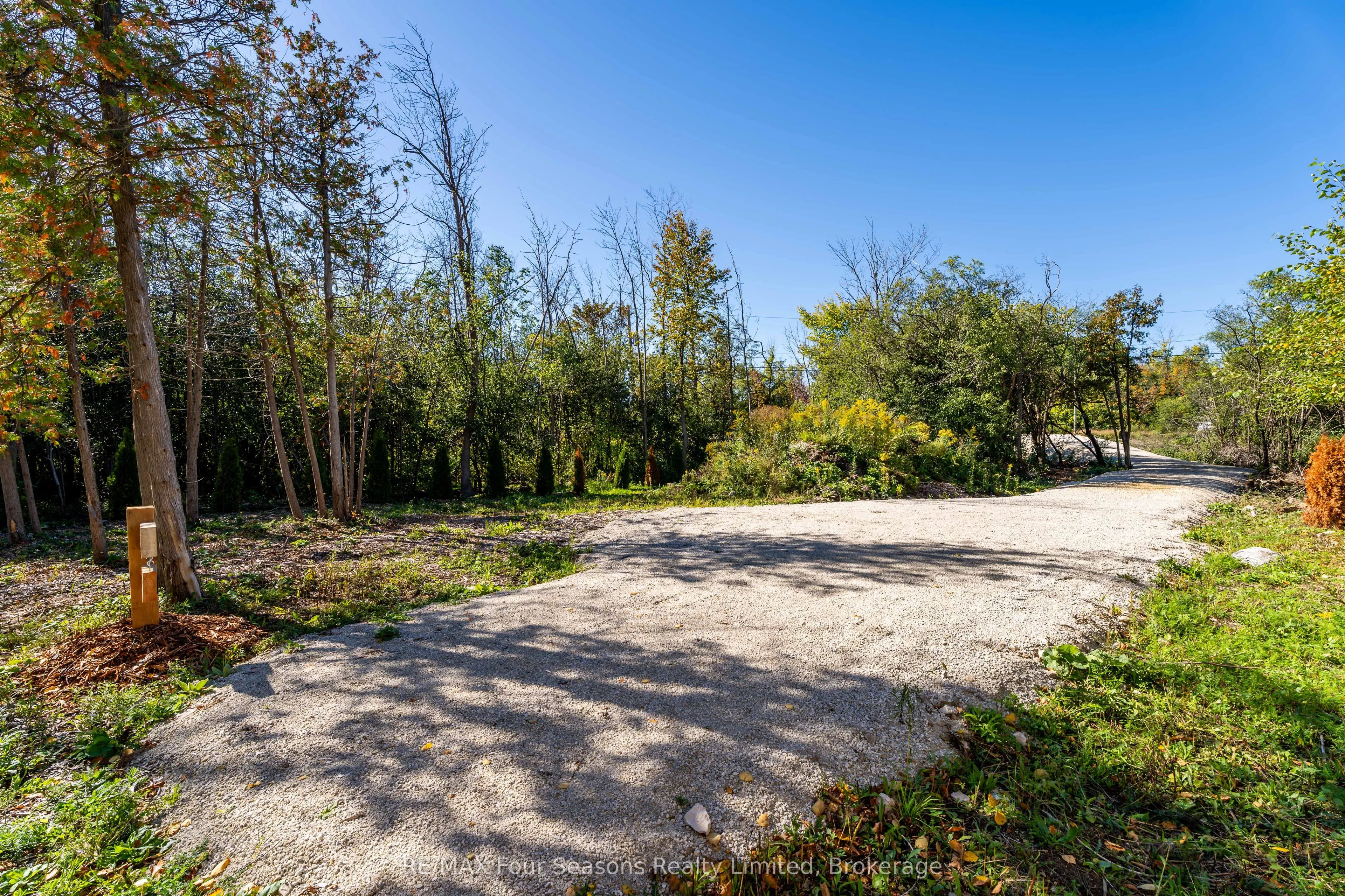 9746 Beachwood Road