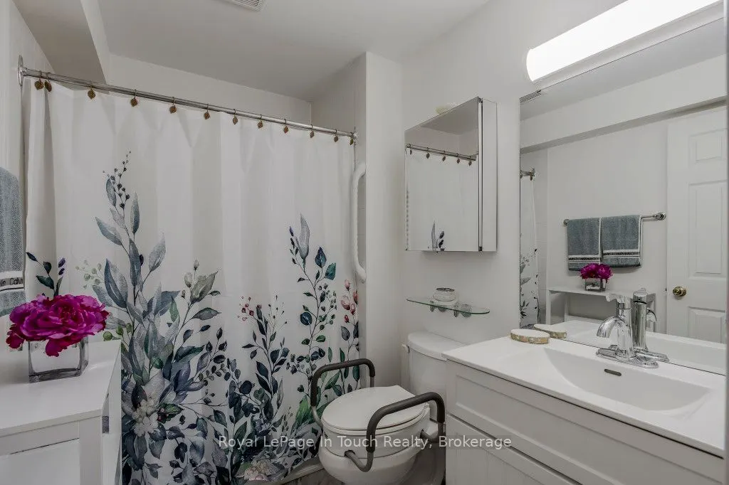 839 Sarah Boulevard, #8