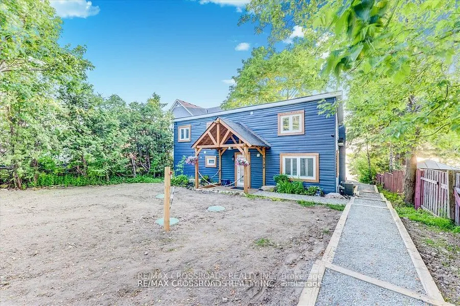 5794 Victoria Park Road
