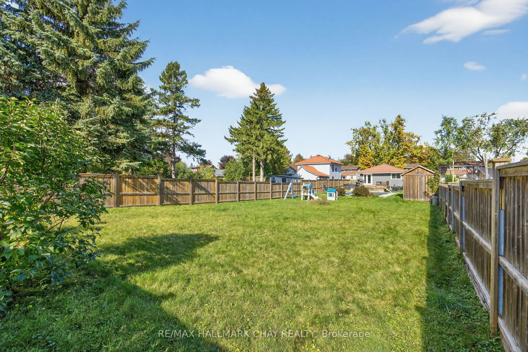 67 Simcoe Street