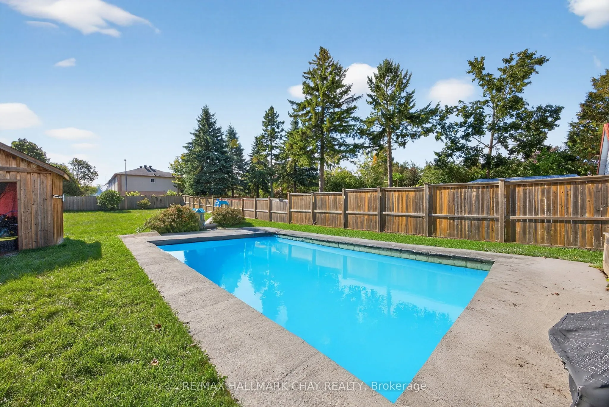 67 Simcoe Street