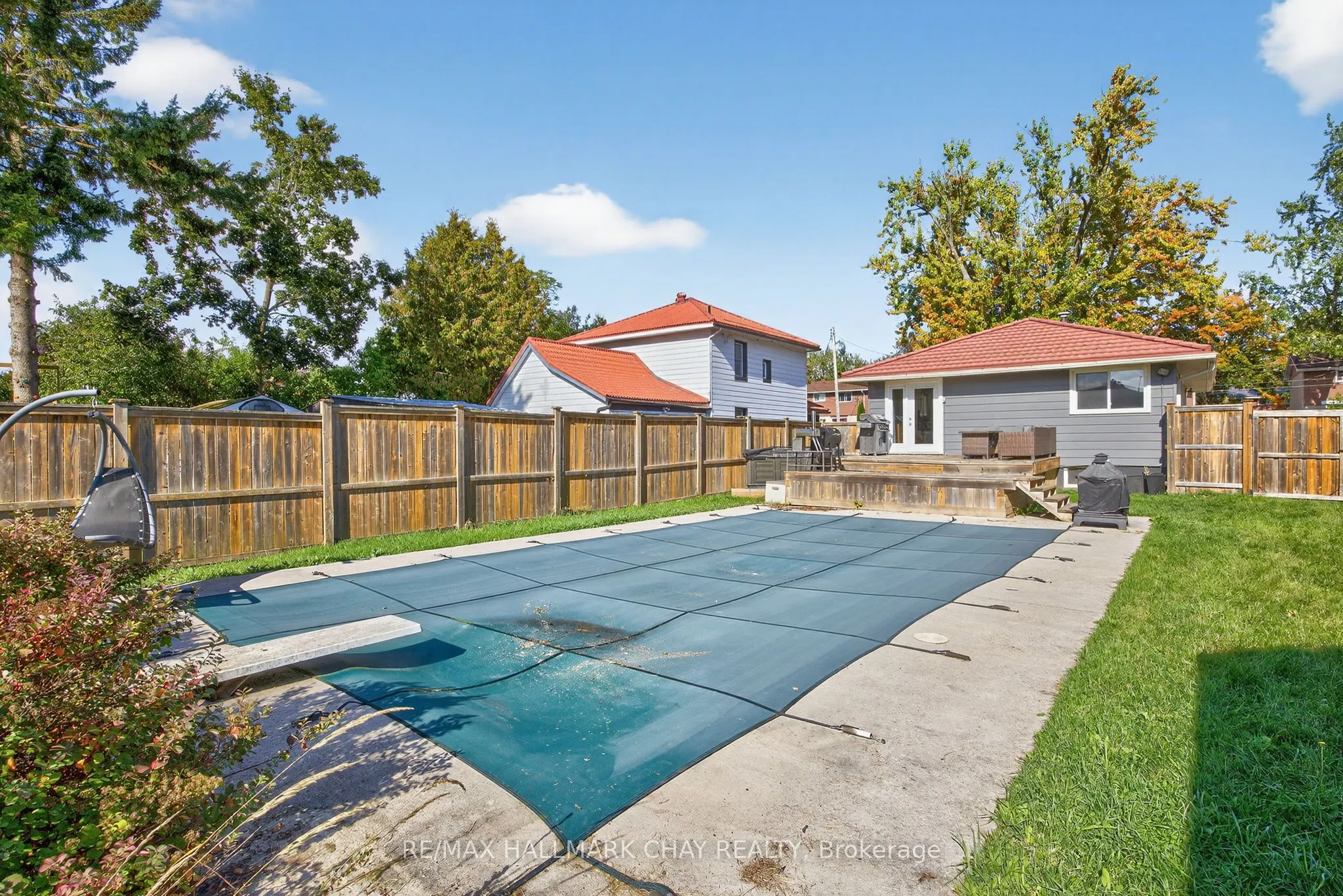 67 Simcoe Street