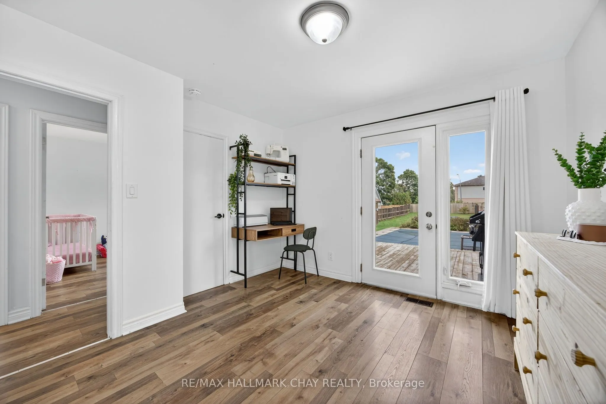 67 Simcoe Street