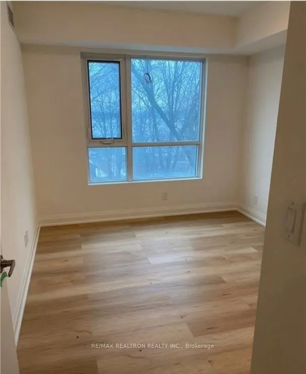 58 Lakeside Terrace, #206