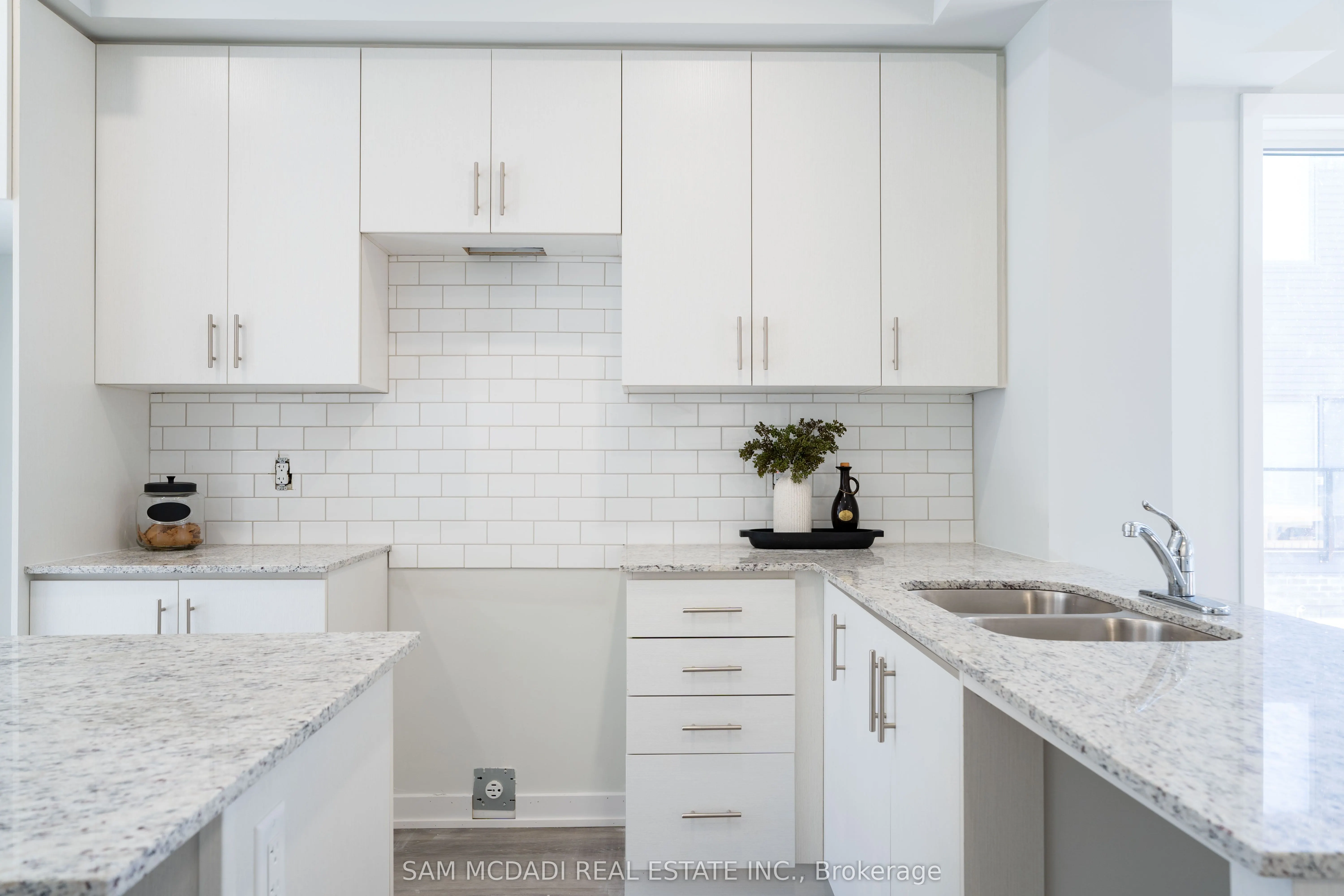 47 Winters Crescent, #11