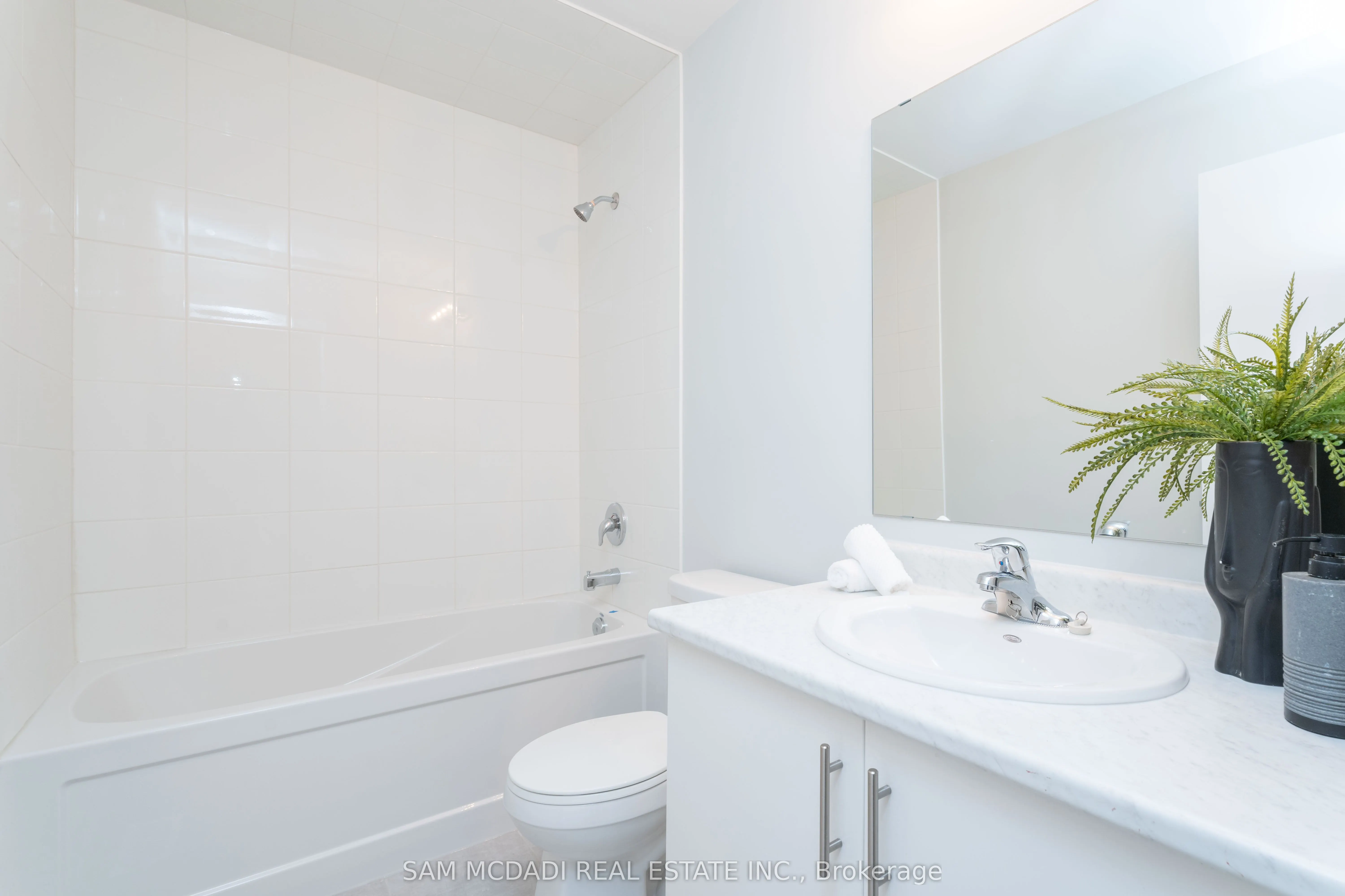 47 Winters Crescent, #11
