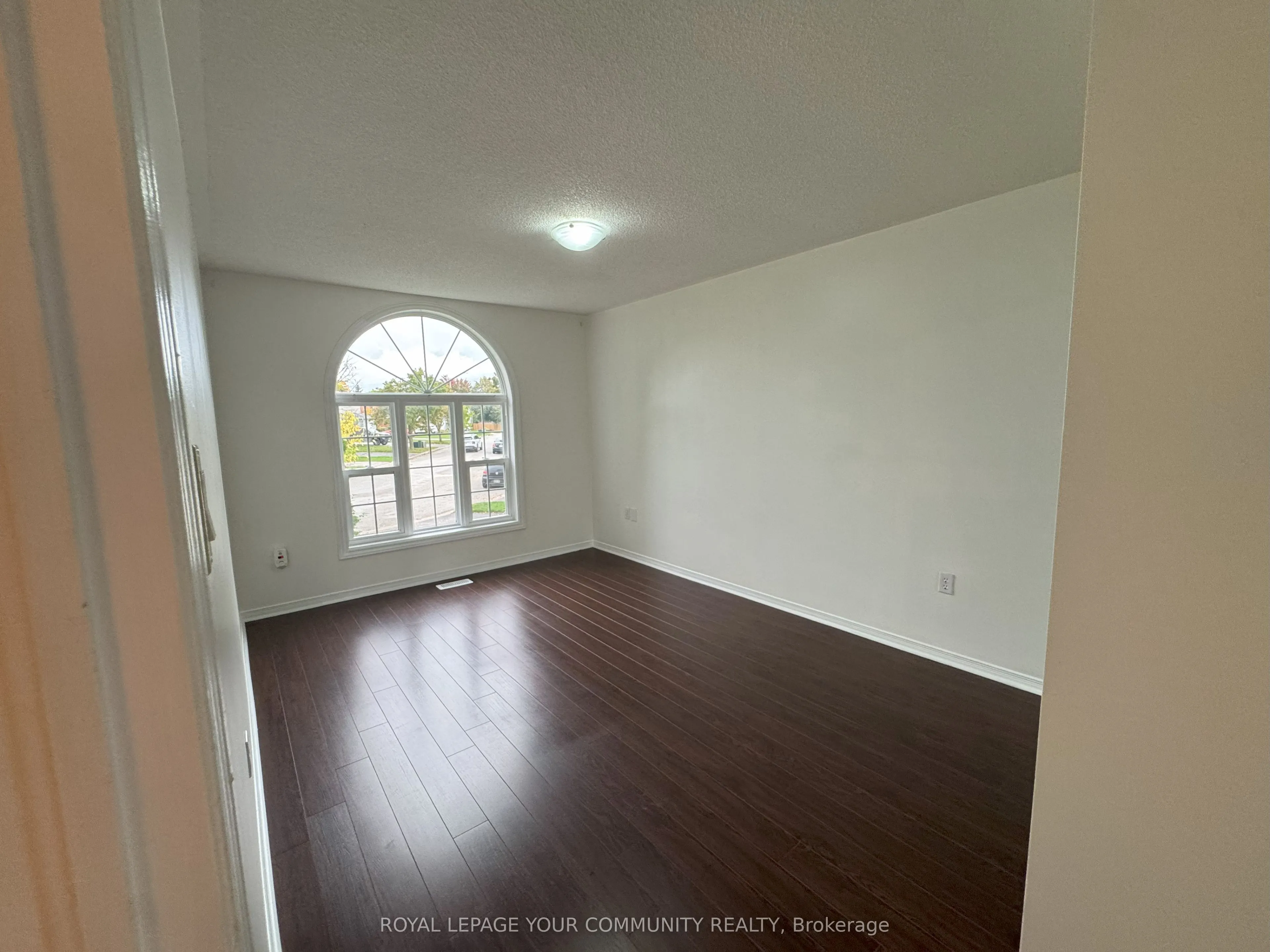 32 Ward Drive, #Upper