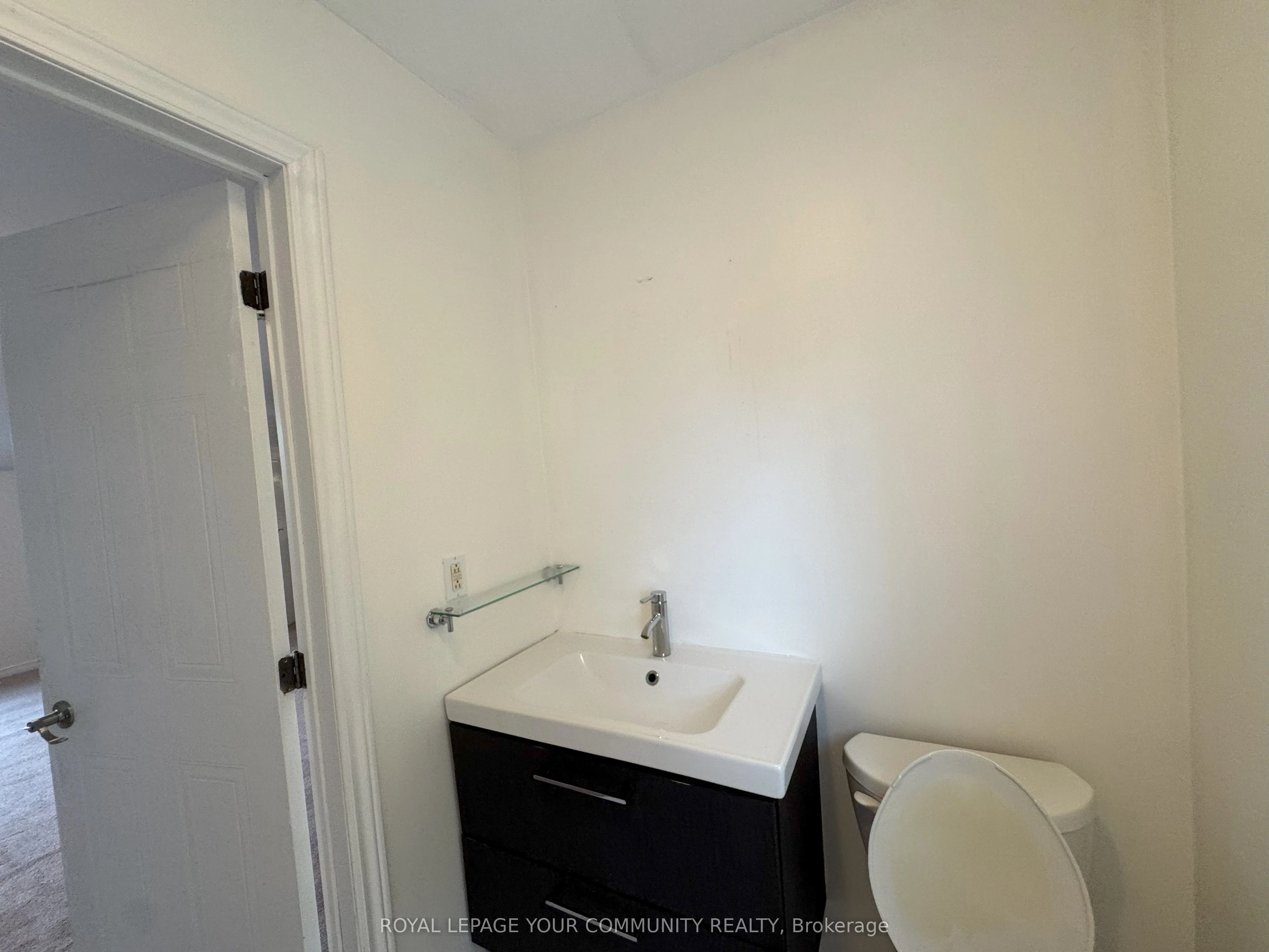 32 Ward Drive, #Upper