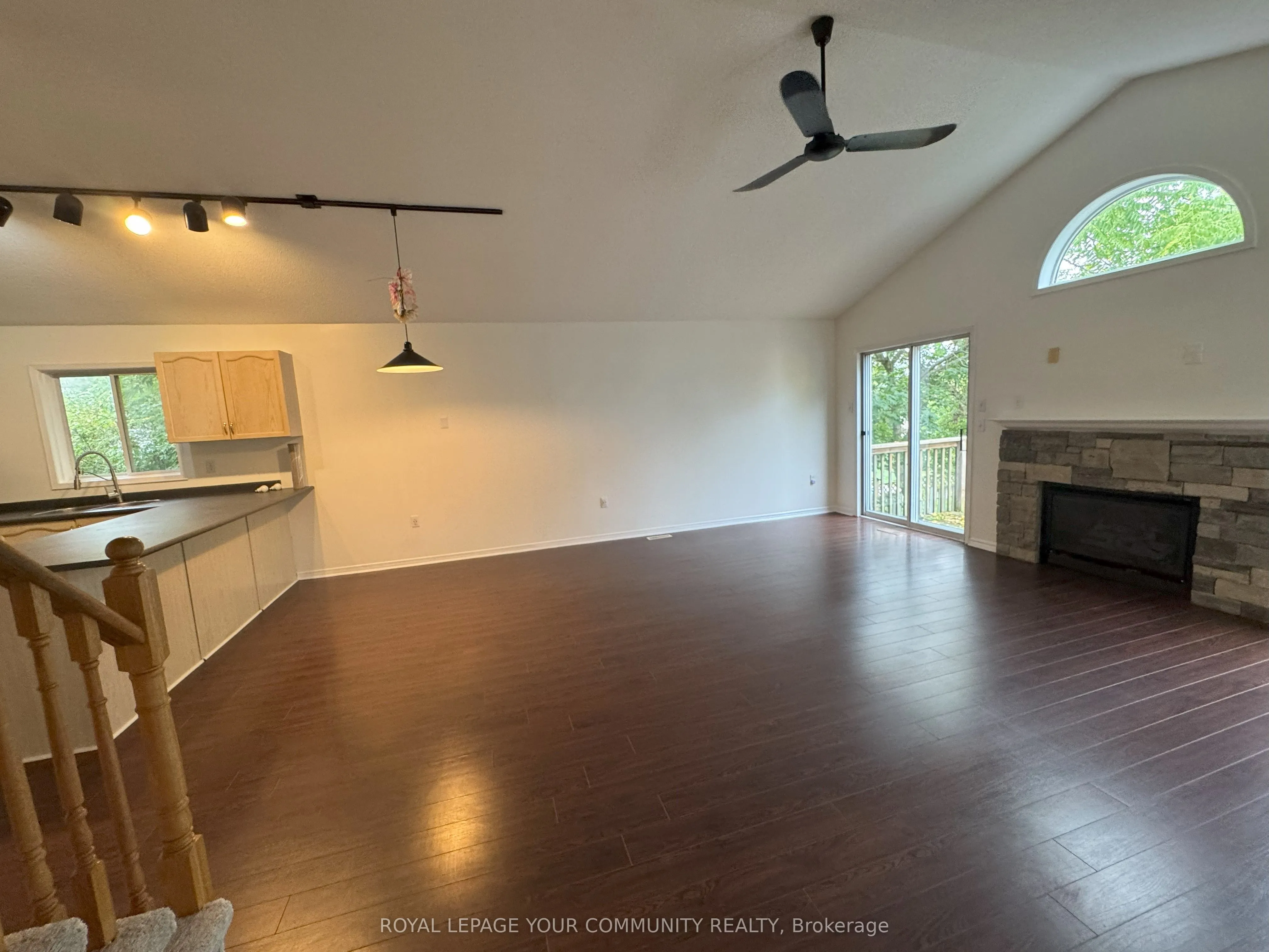 32 Ward Drive, #Upper
