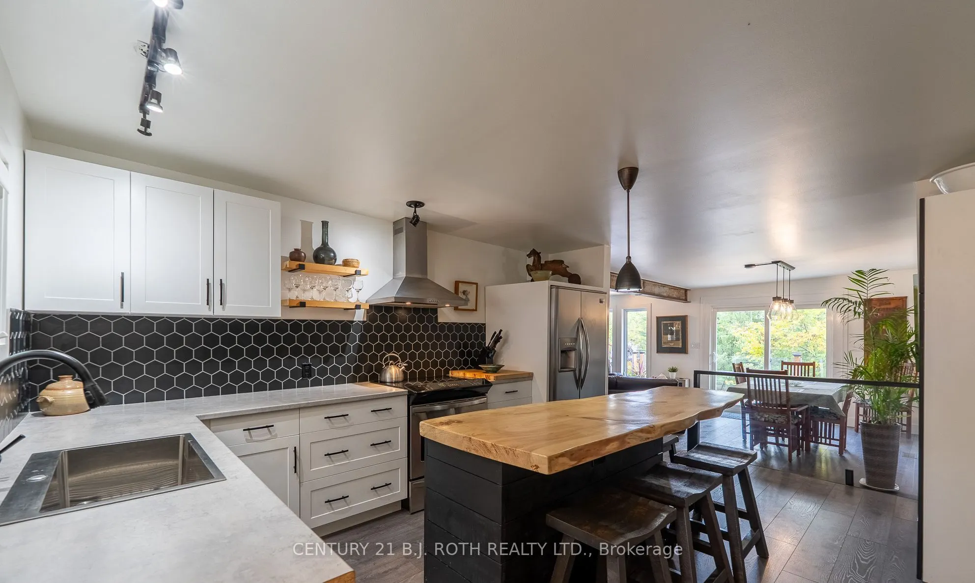 8101 Kings River Road