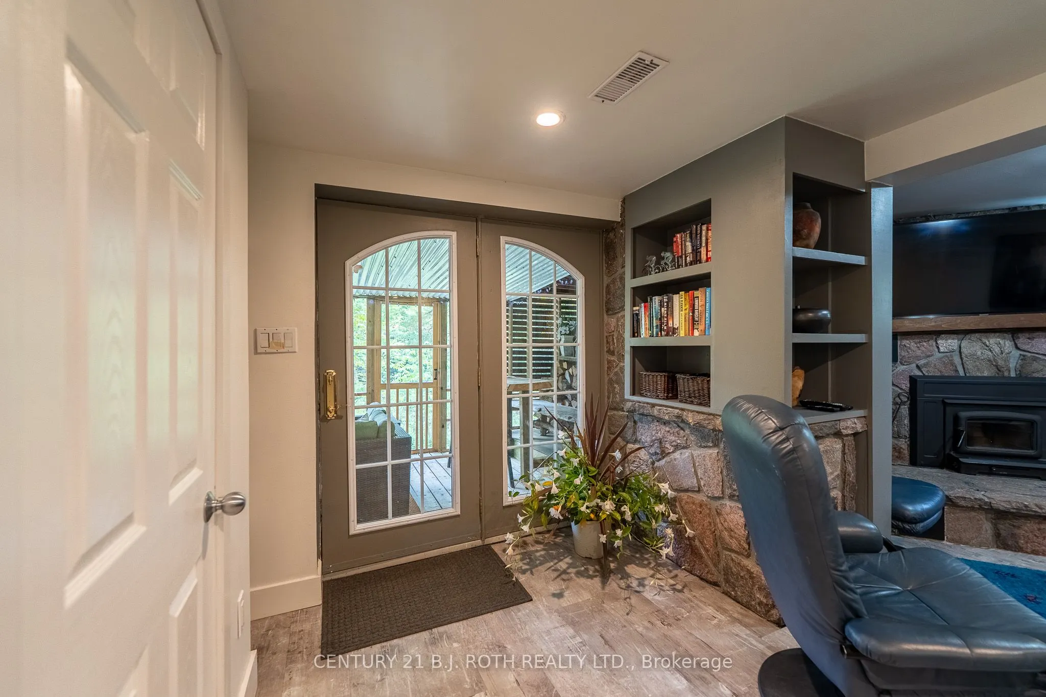 8101 Kings River Road