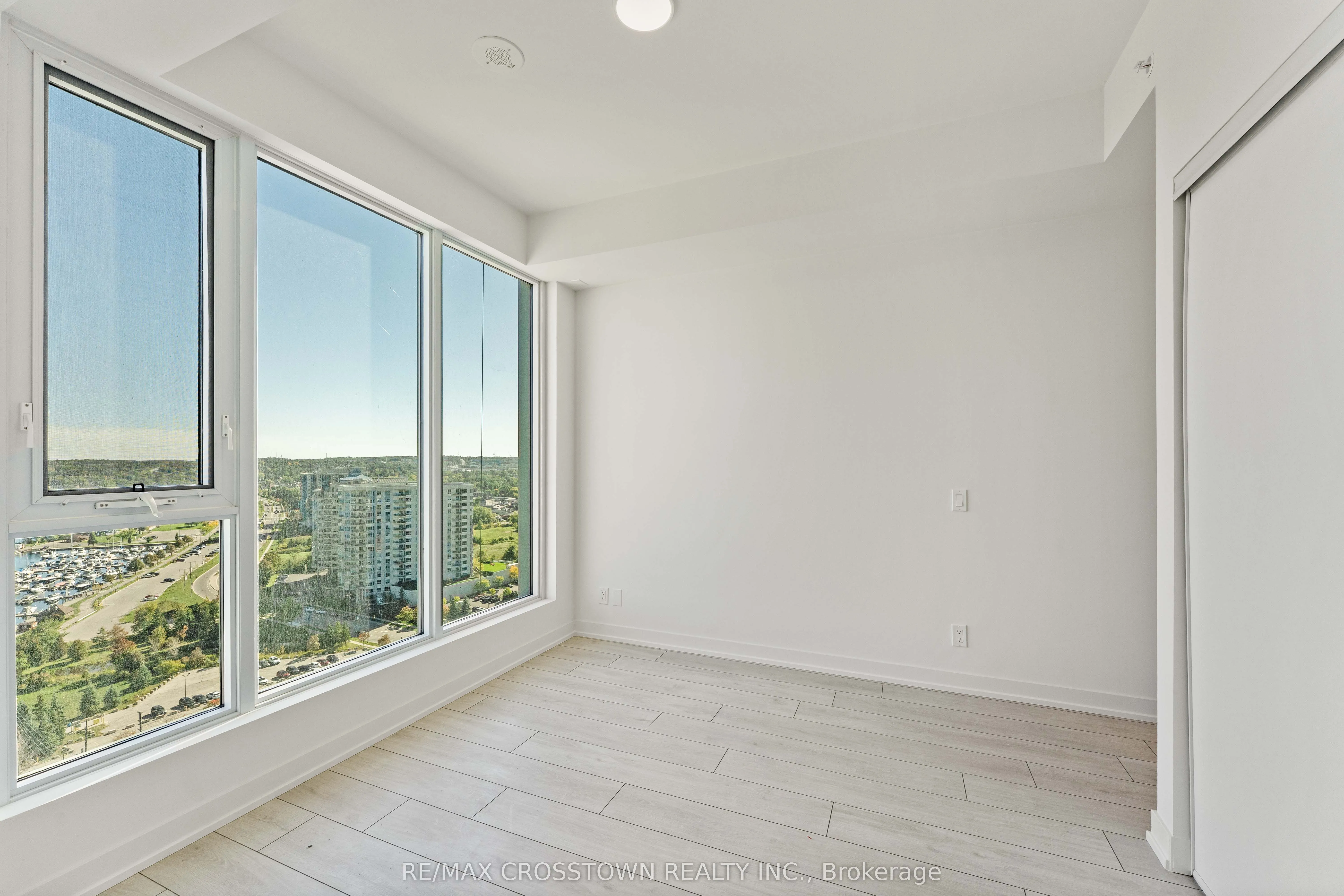 55 DUNLOP Street W, #1710