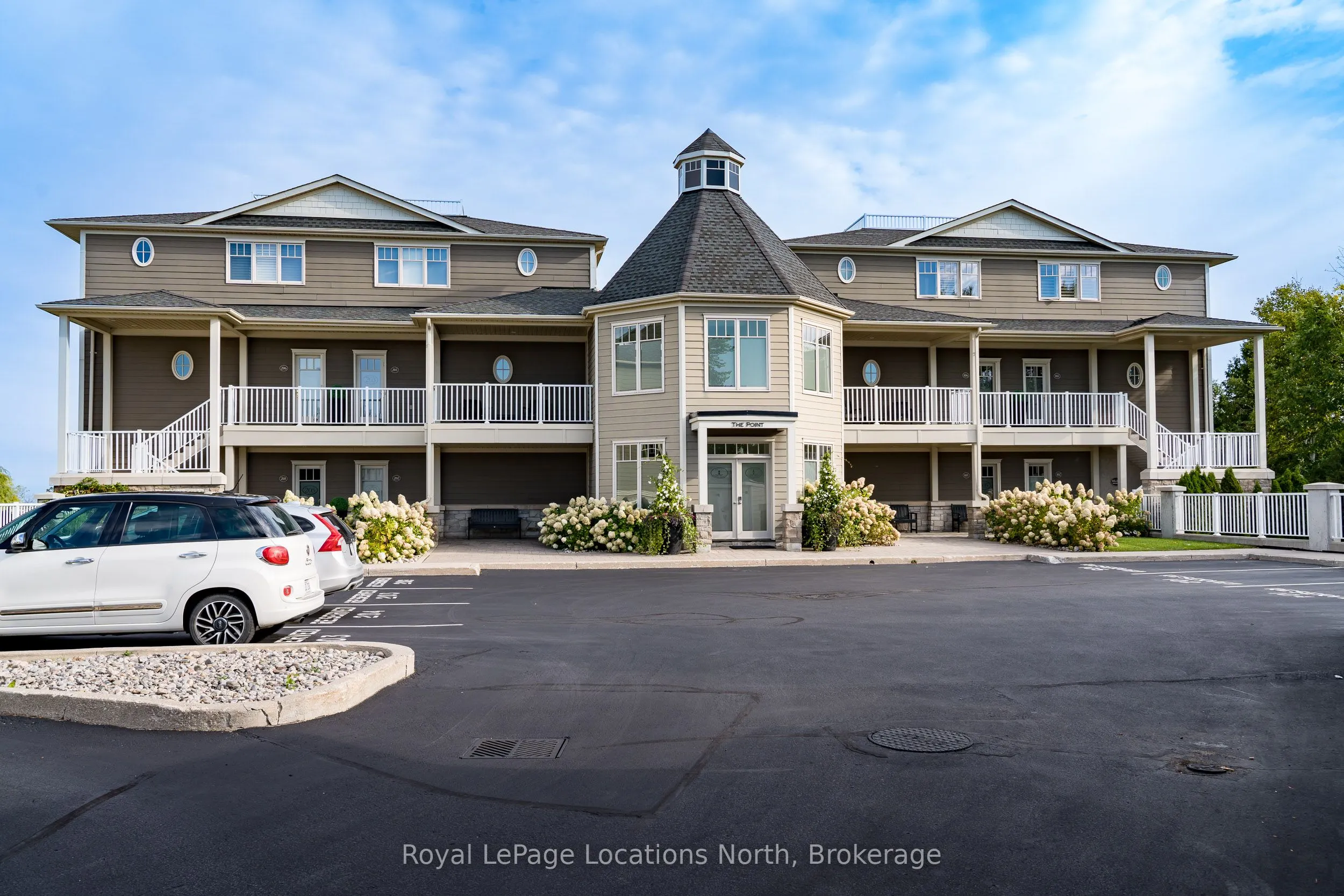 40 Trott Boulevard, #104