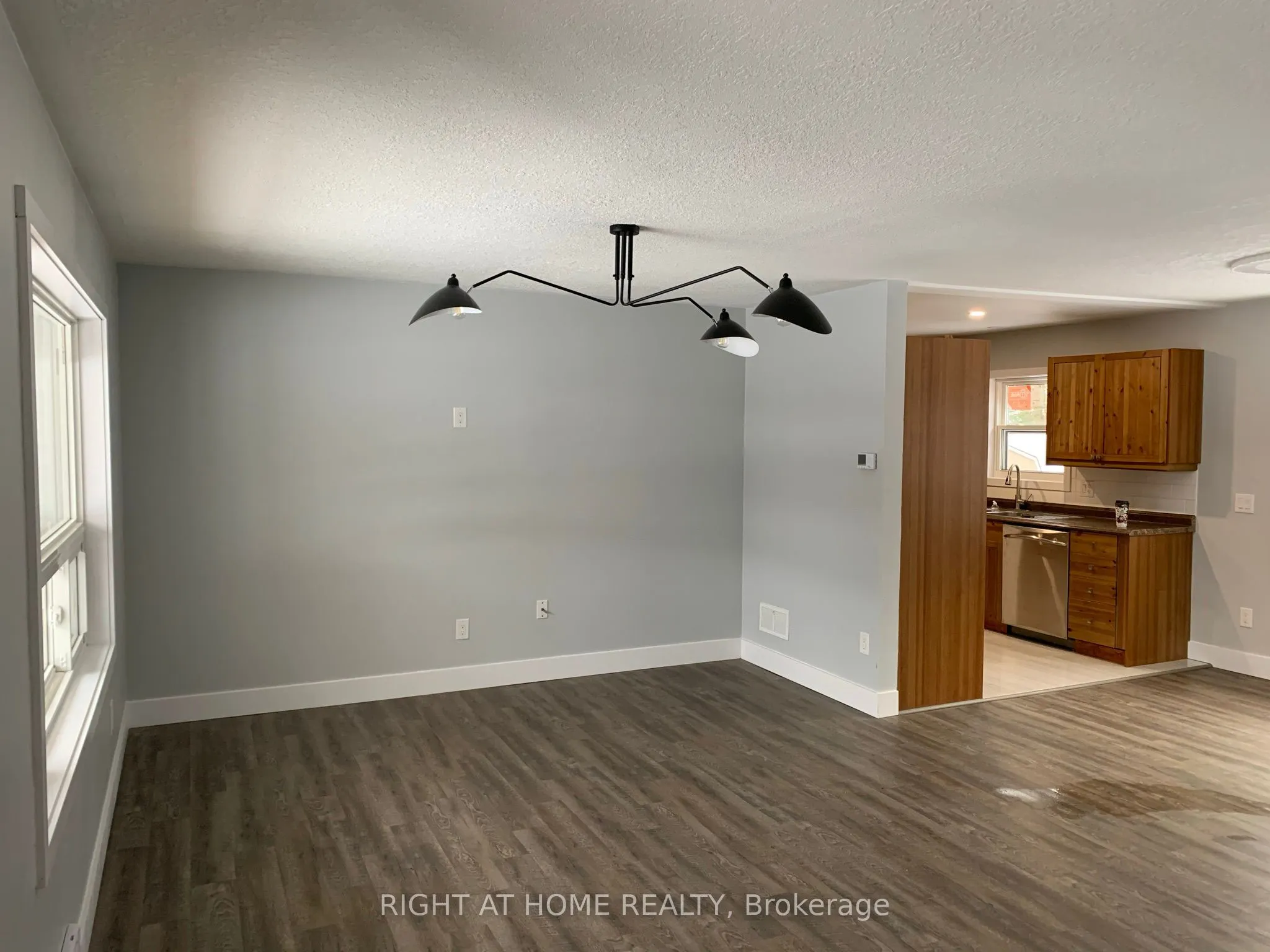 160 Toronto Street, #Main