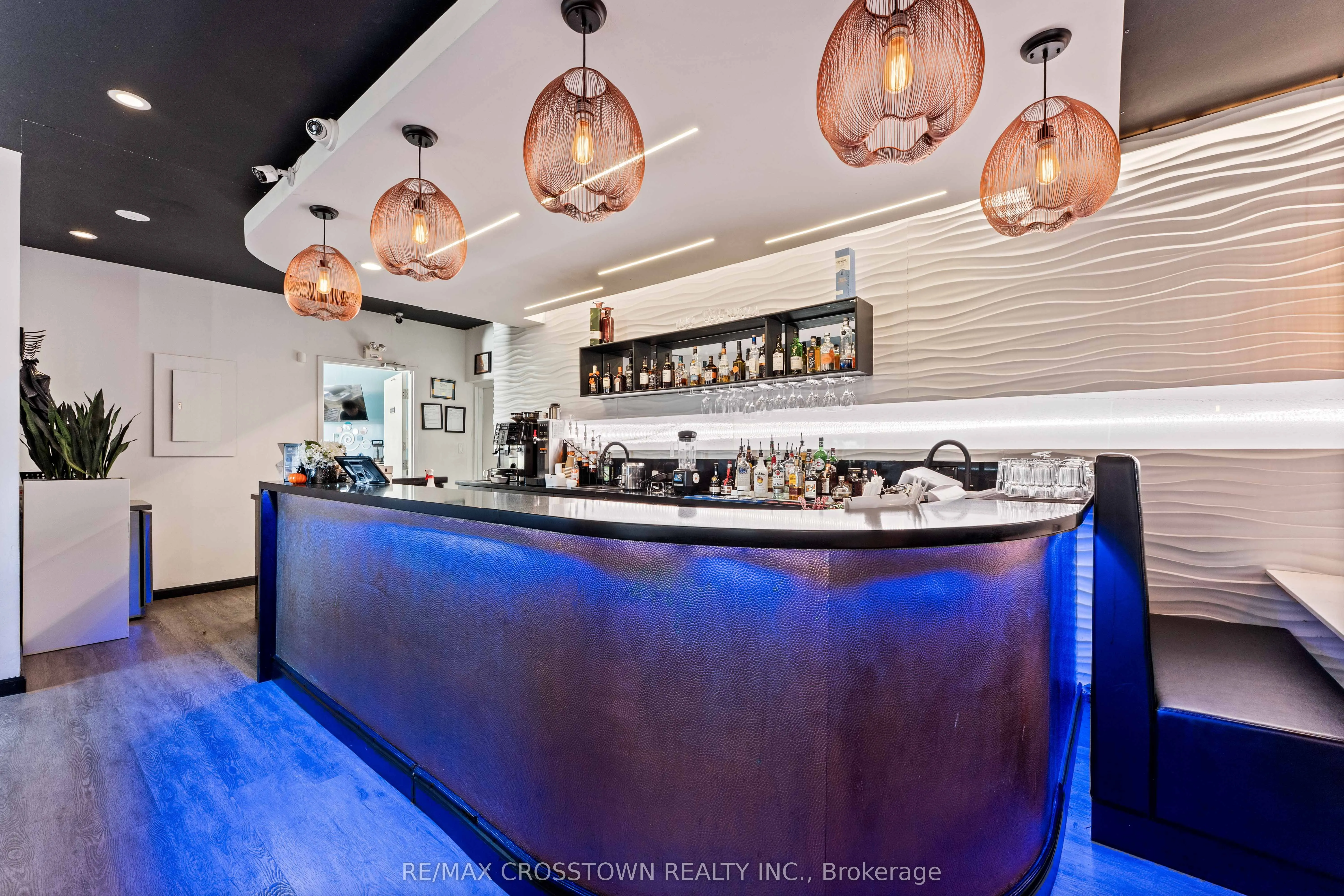 89 Dunlop Street E, #Unit 102
