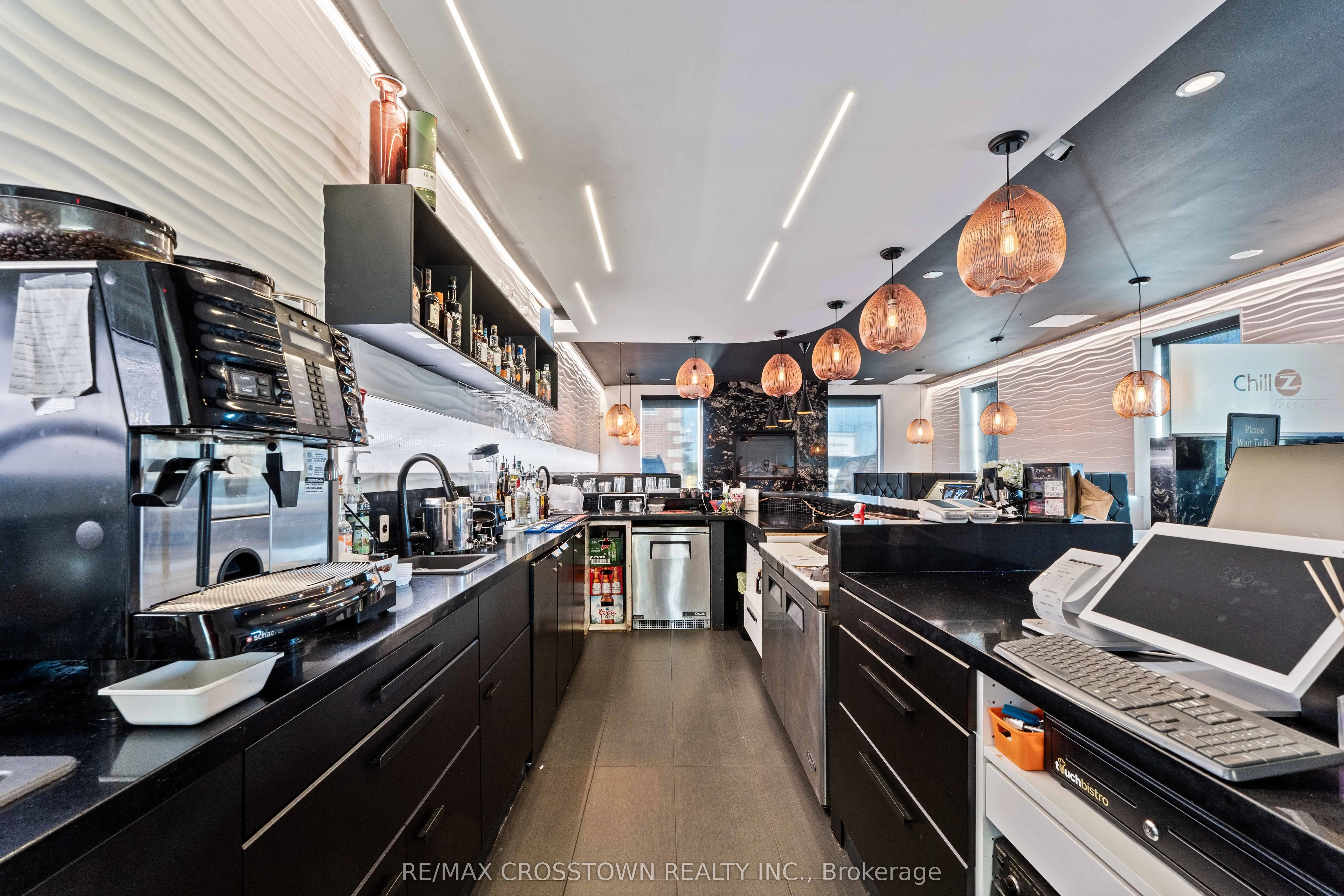 89 Dunlop Street E, #Unit 102