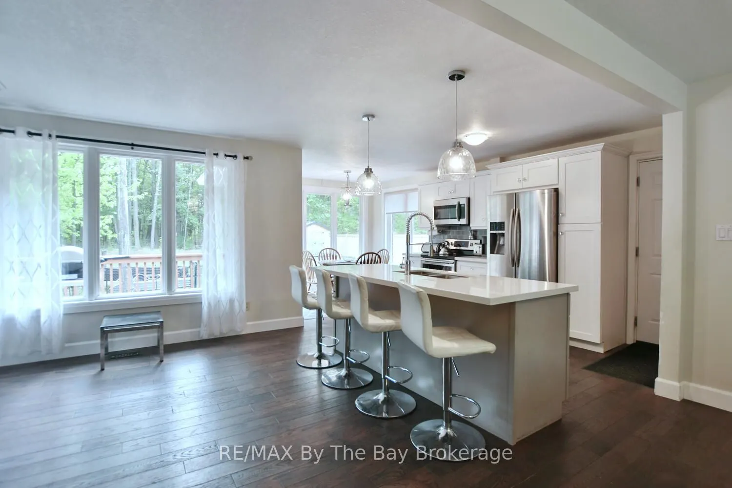 185 OXBOW PARK Drive