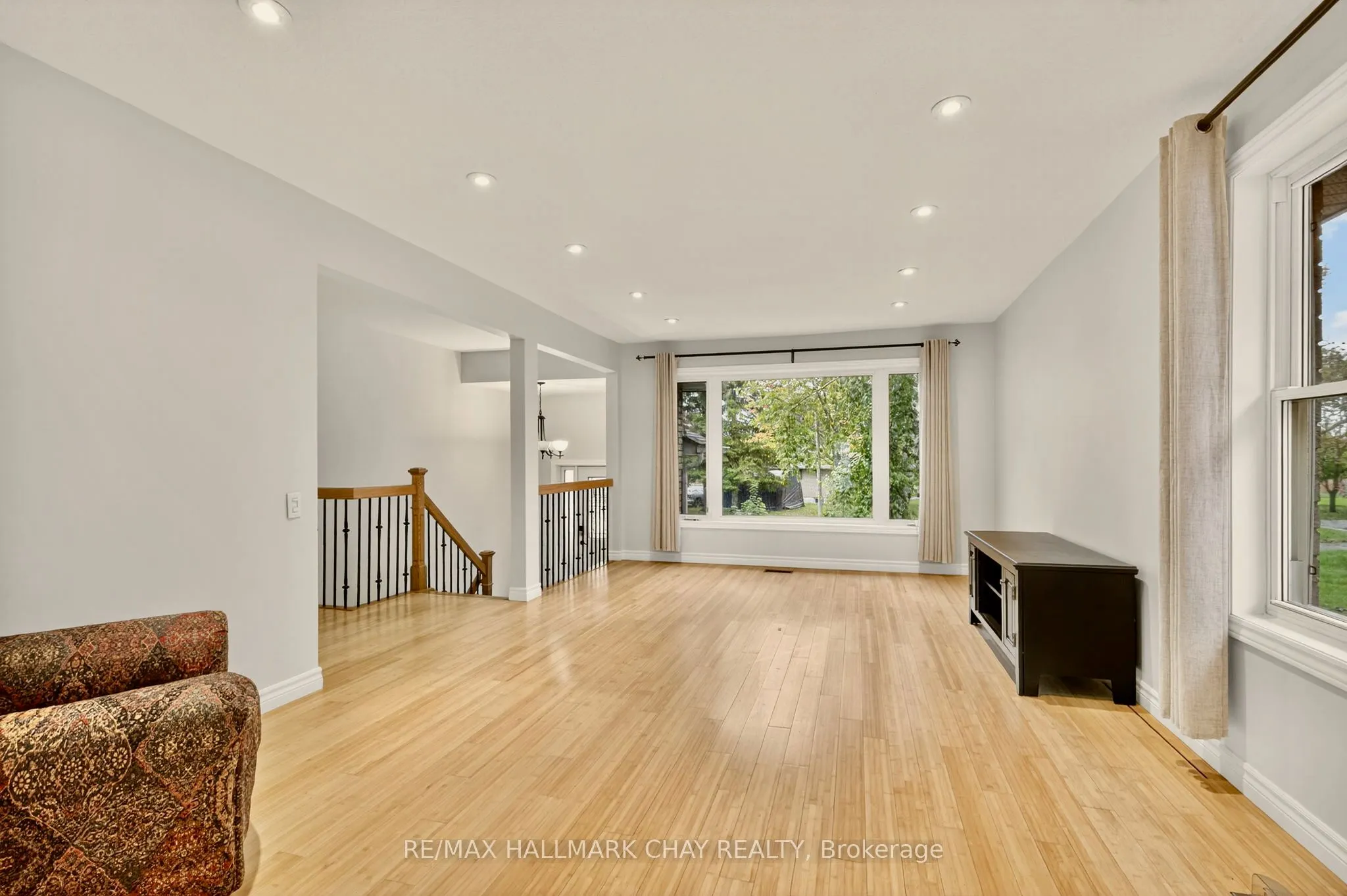 29 Oakley Park Square