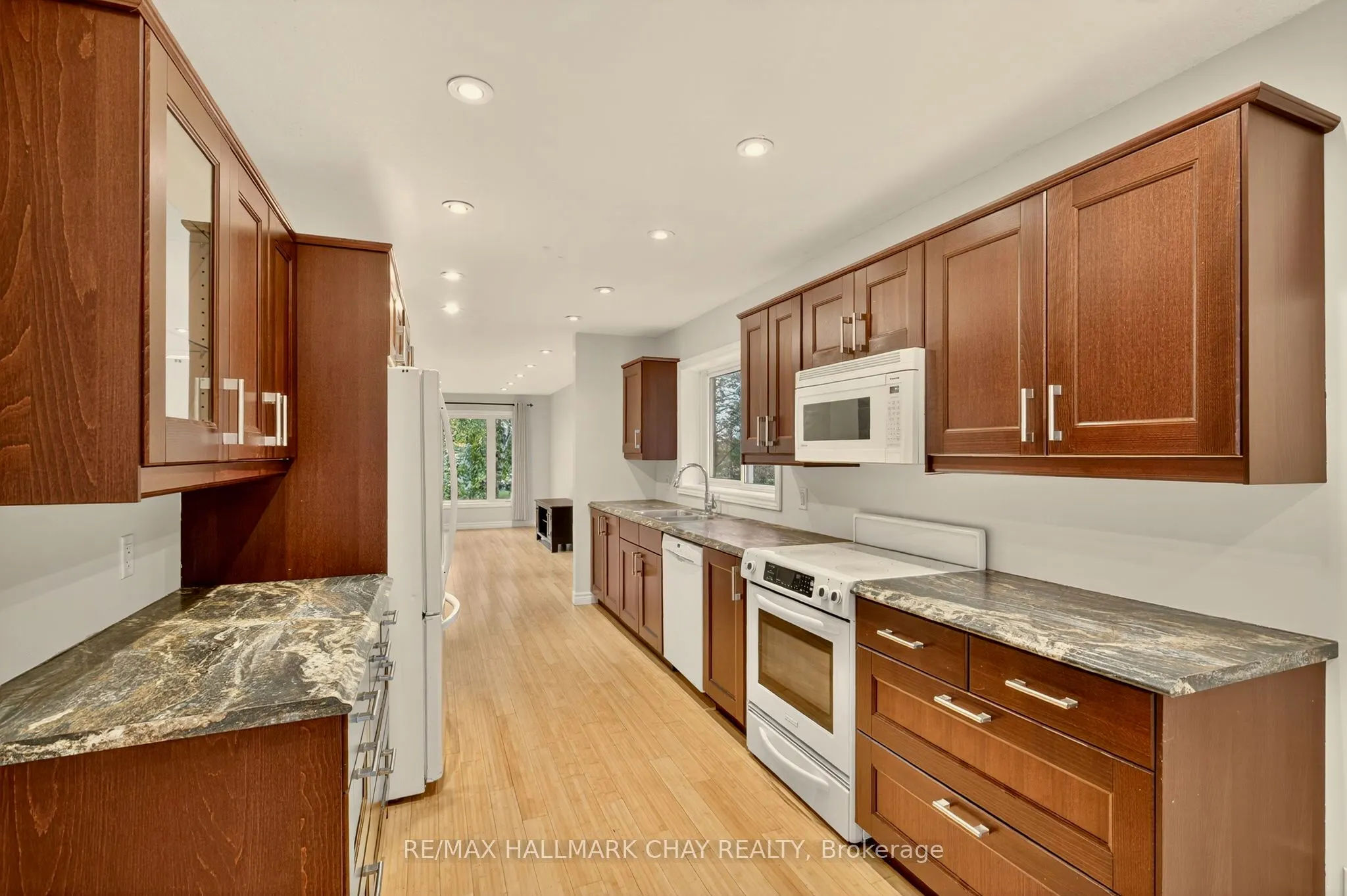 29 Oakley Park Square