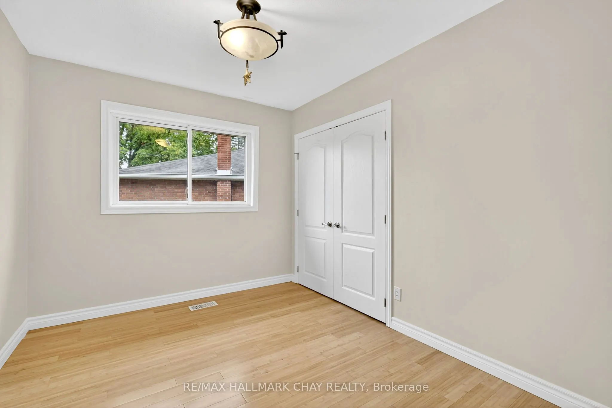 29 Oakley Park Square