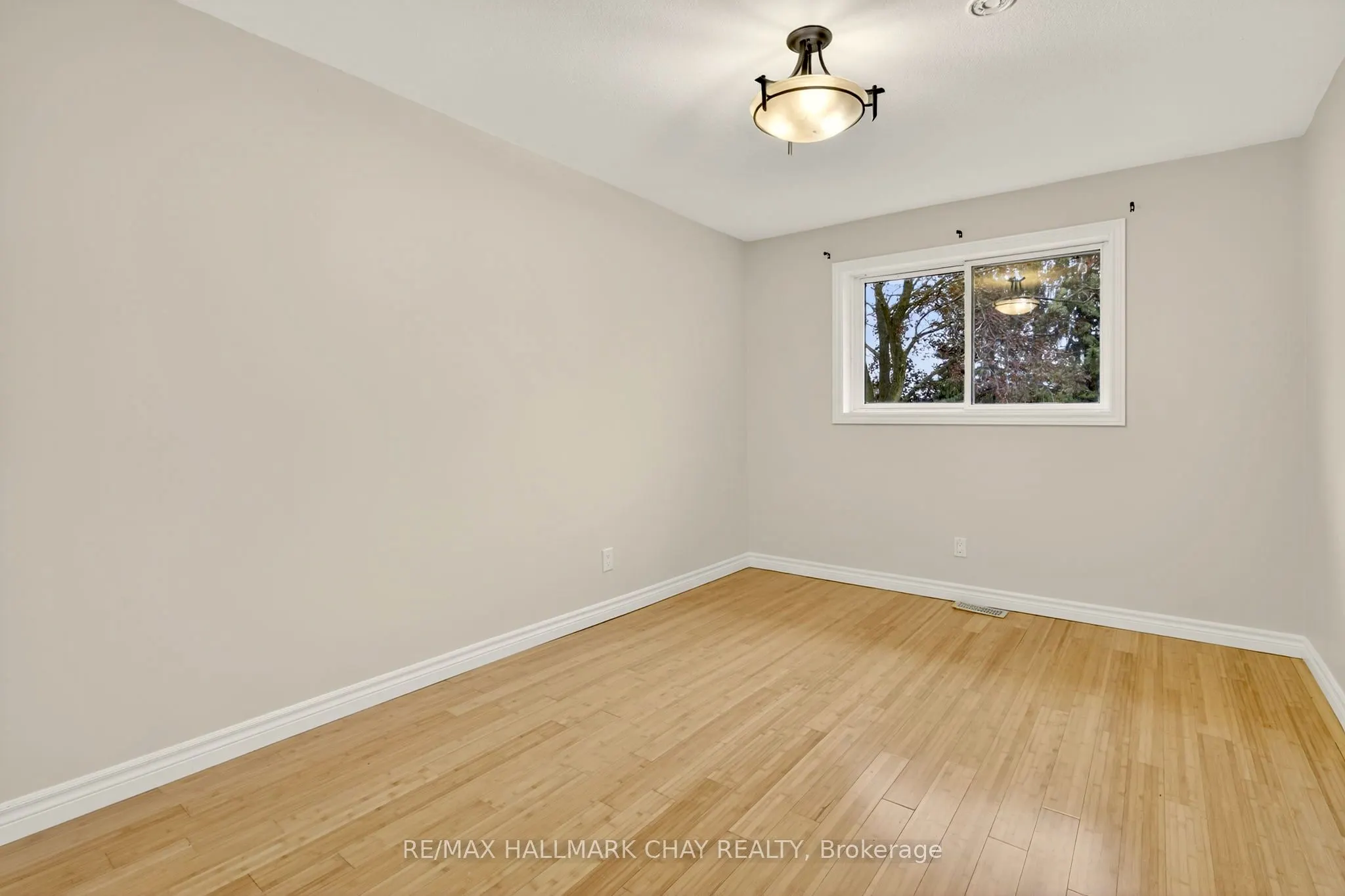 29 Oakley Park Square