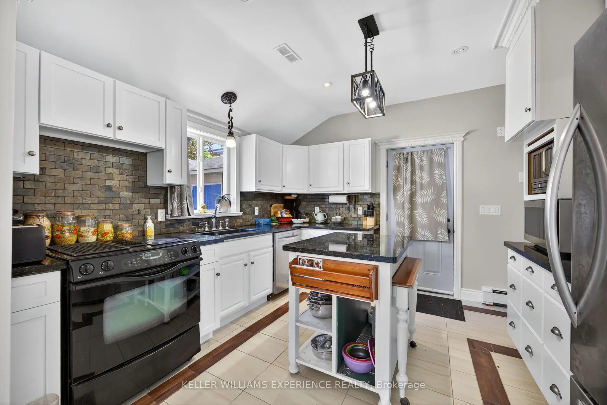 116 BURTON Avenue