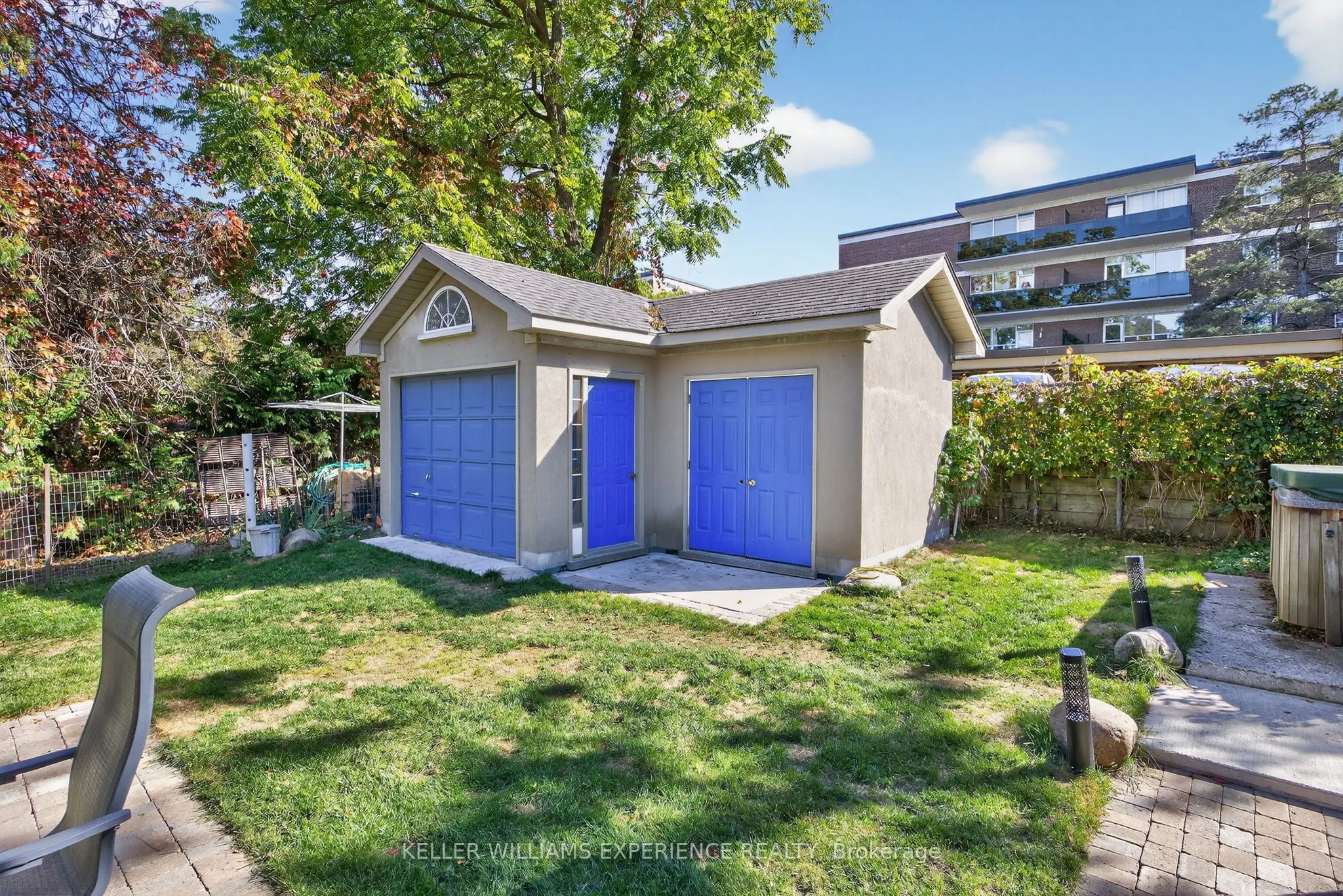 116 BURTON Avenue