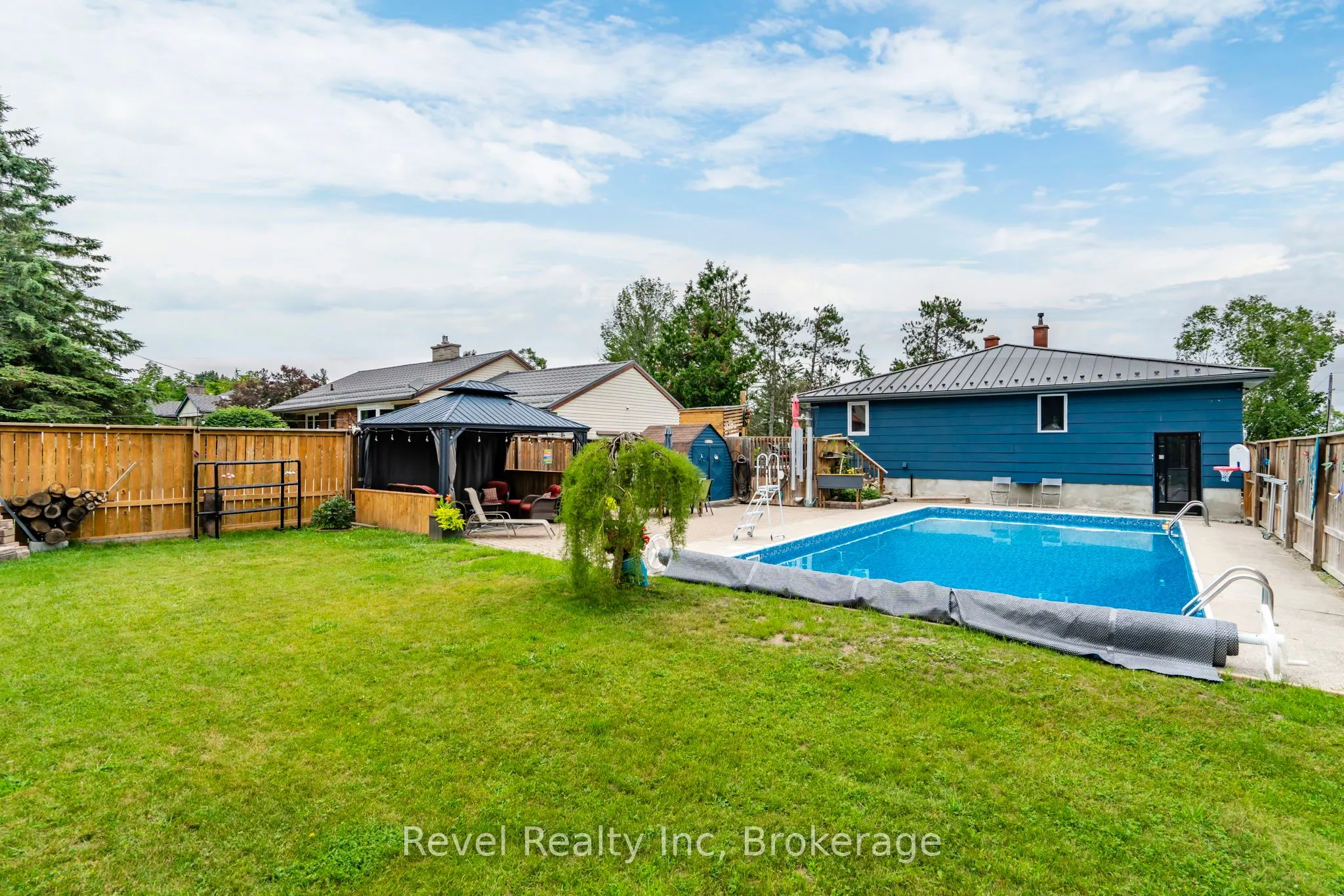 10 Jamieson Crescent