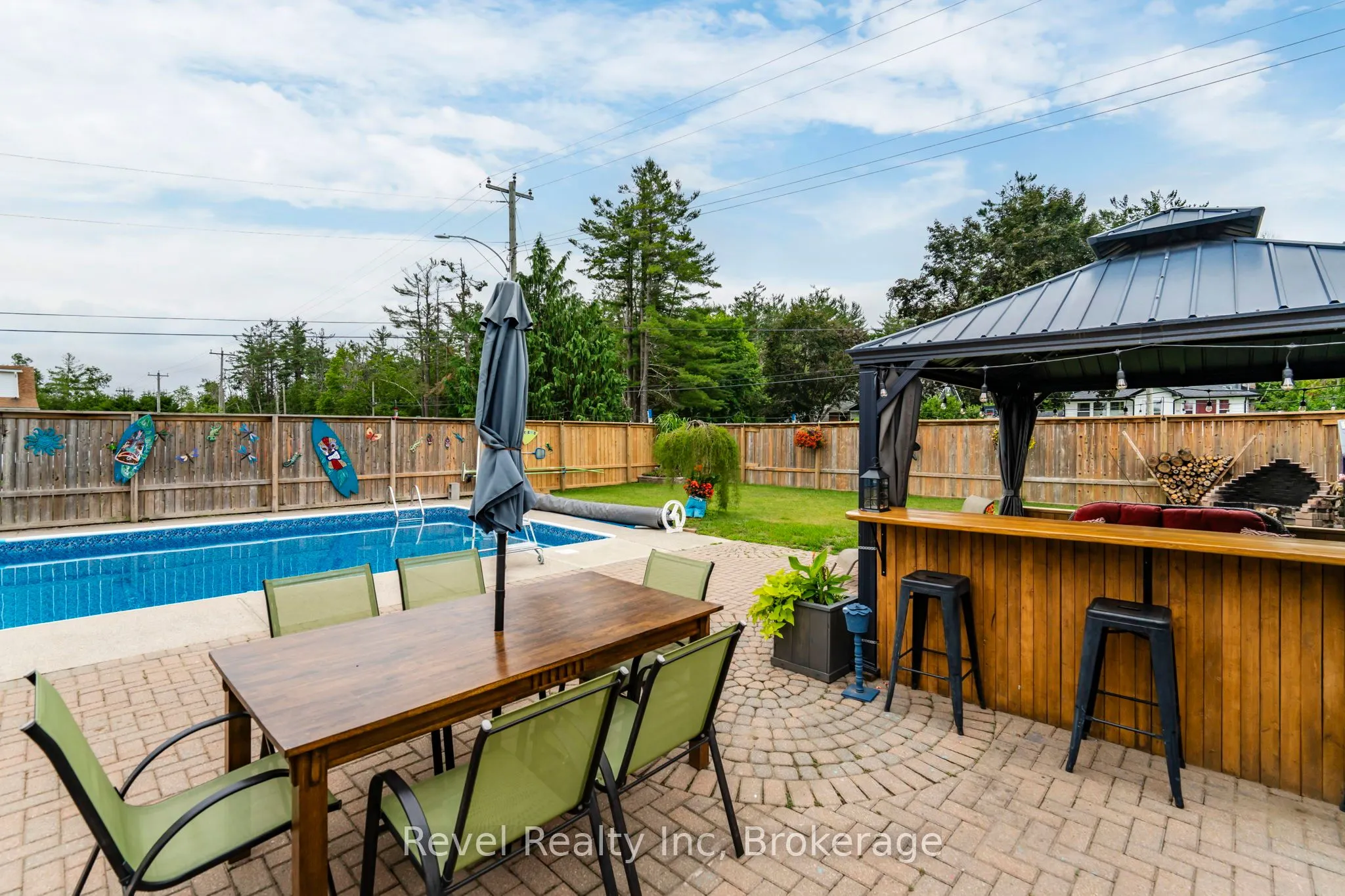 10 Jamieson Crescent