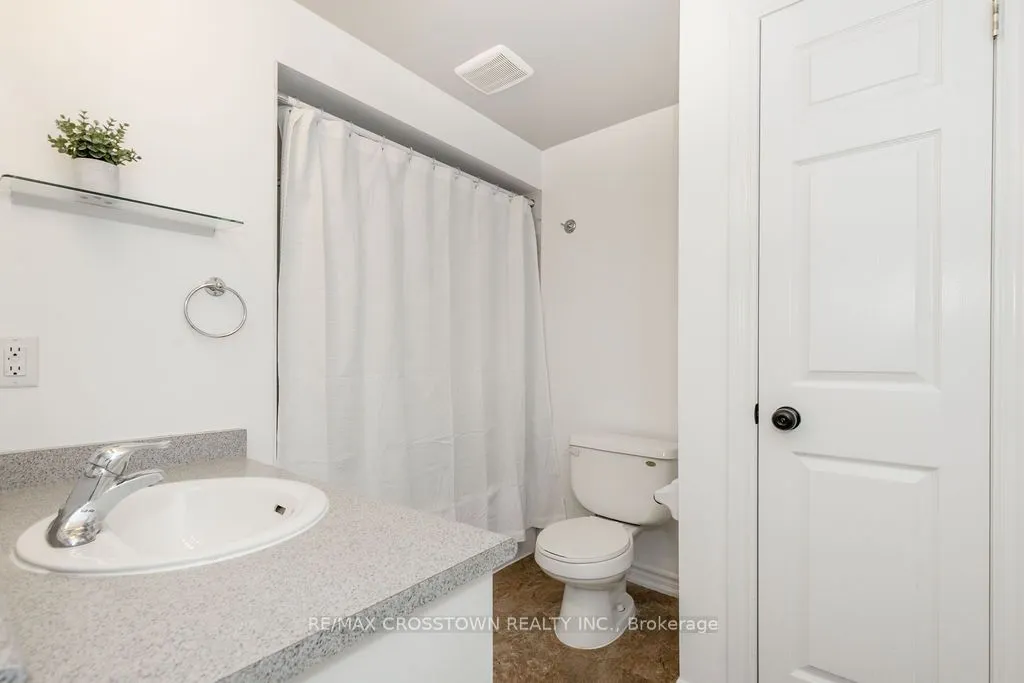 87 Goodwin Drive, #4