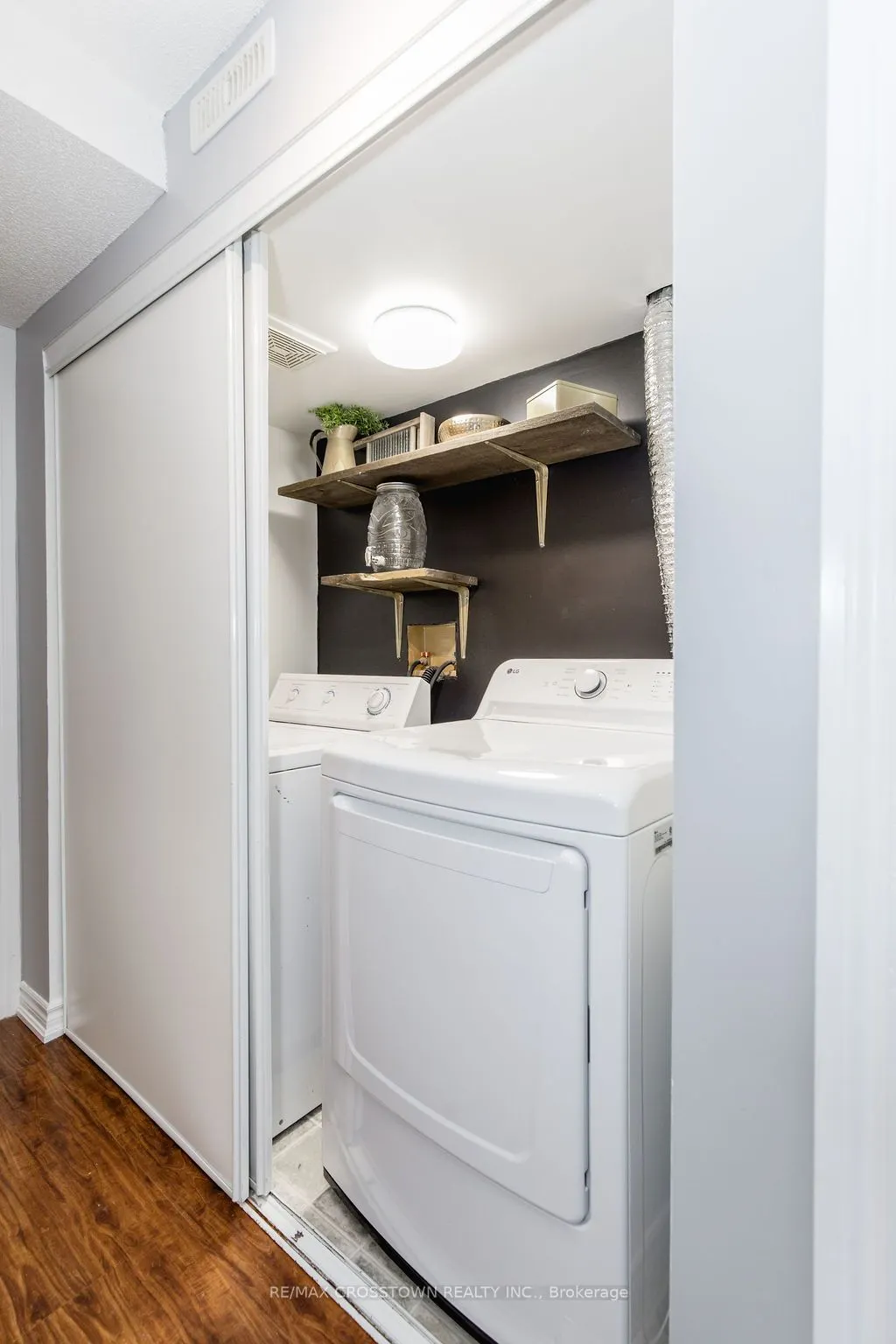 87 Goodwin Drive, #4