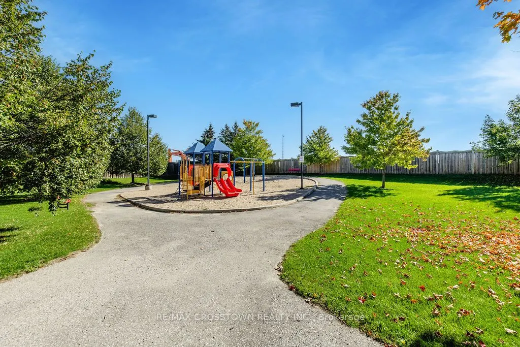 87 Goodwin Drive, #4