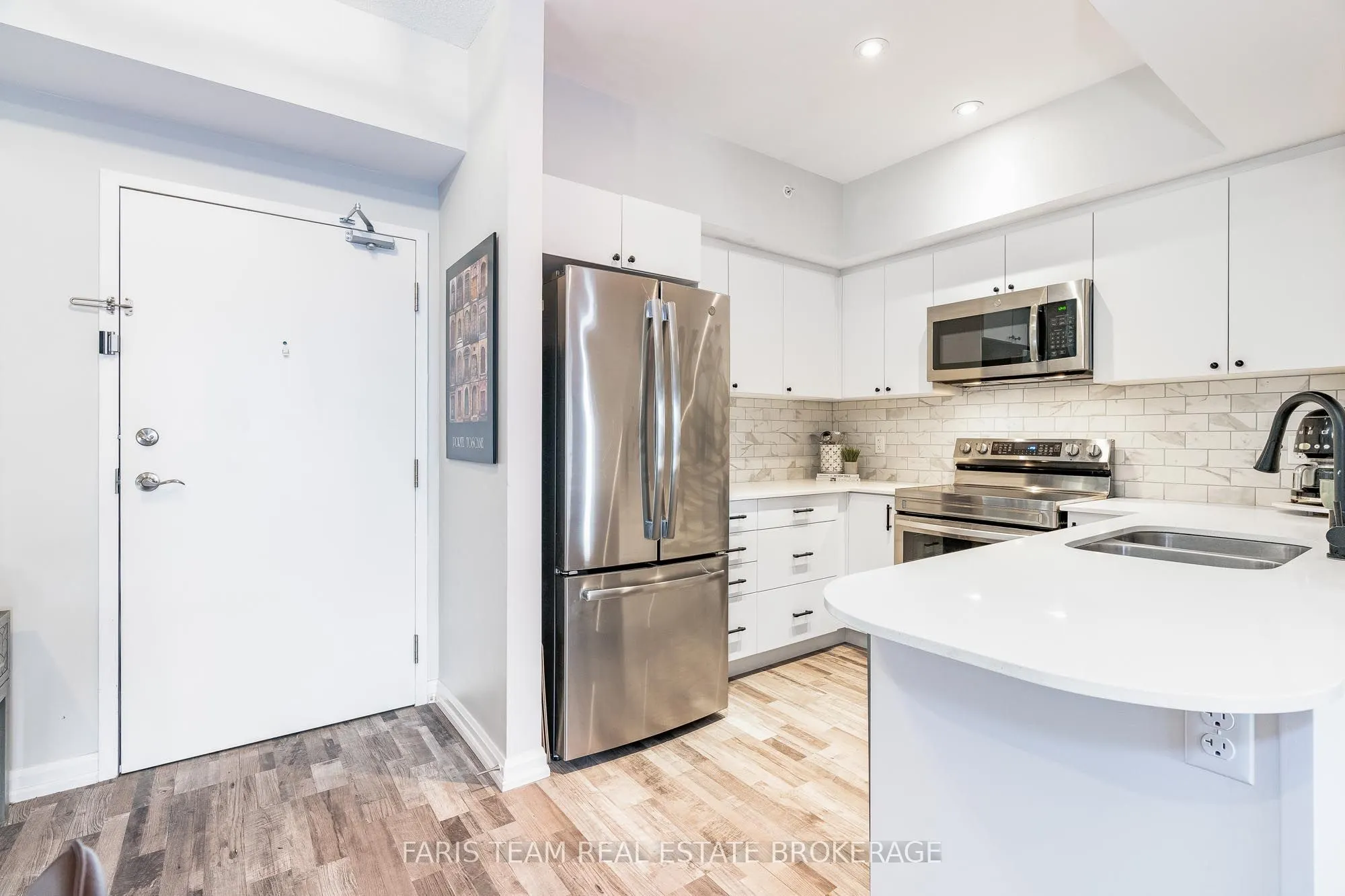 302 Essa Road, #603