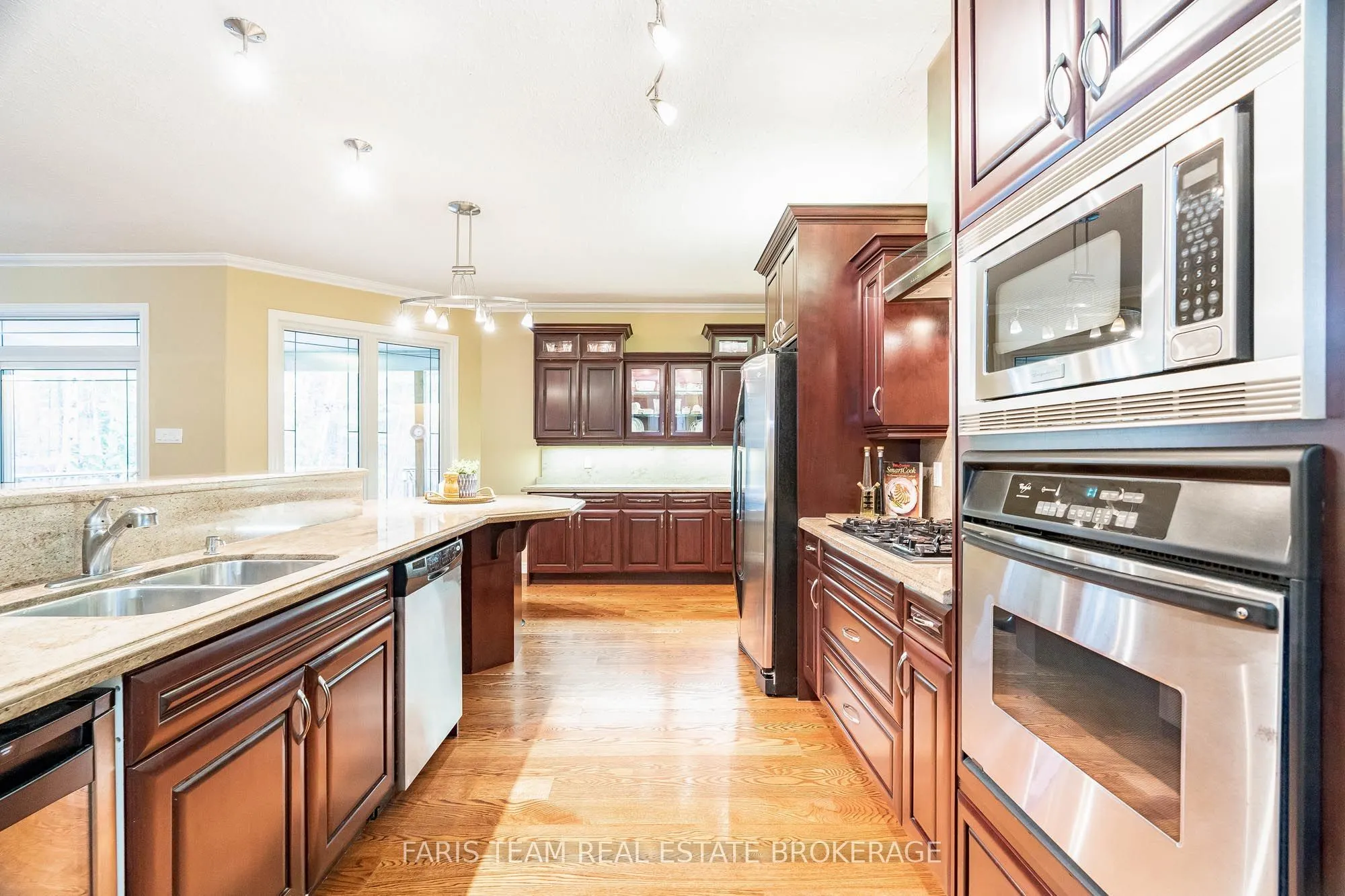 138 Knox Road E