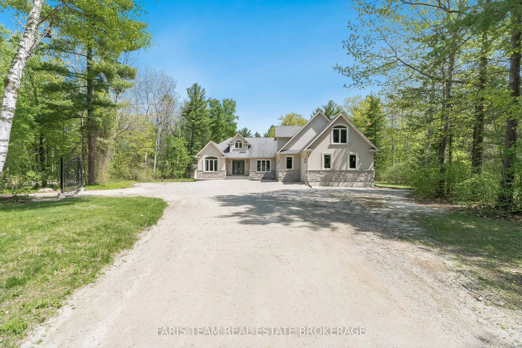 138 Knox Road E