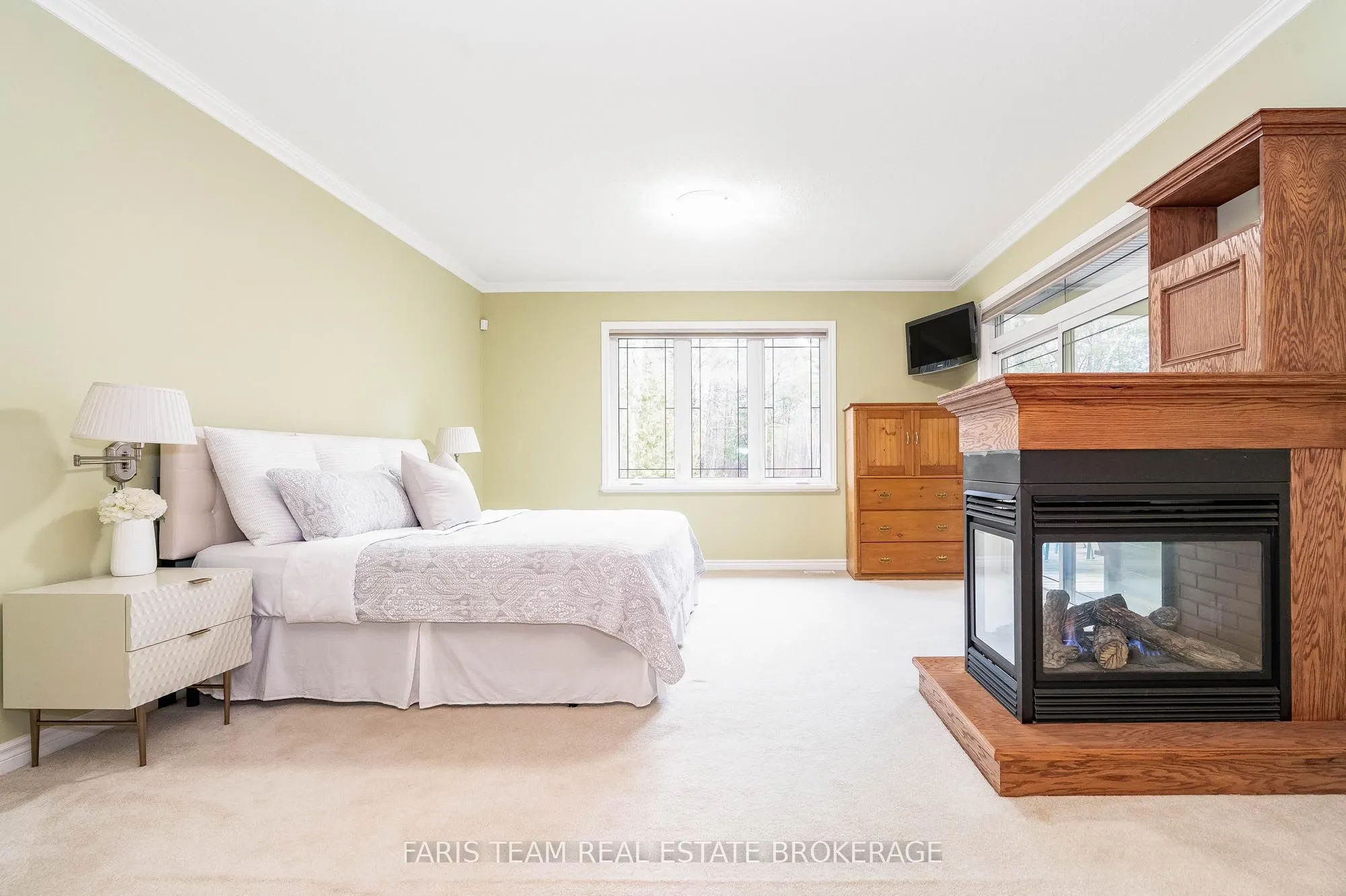 138 Knox Road E