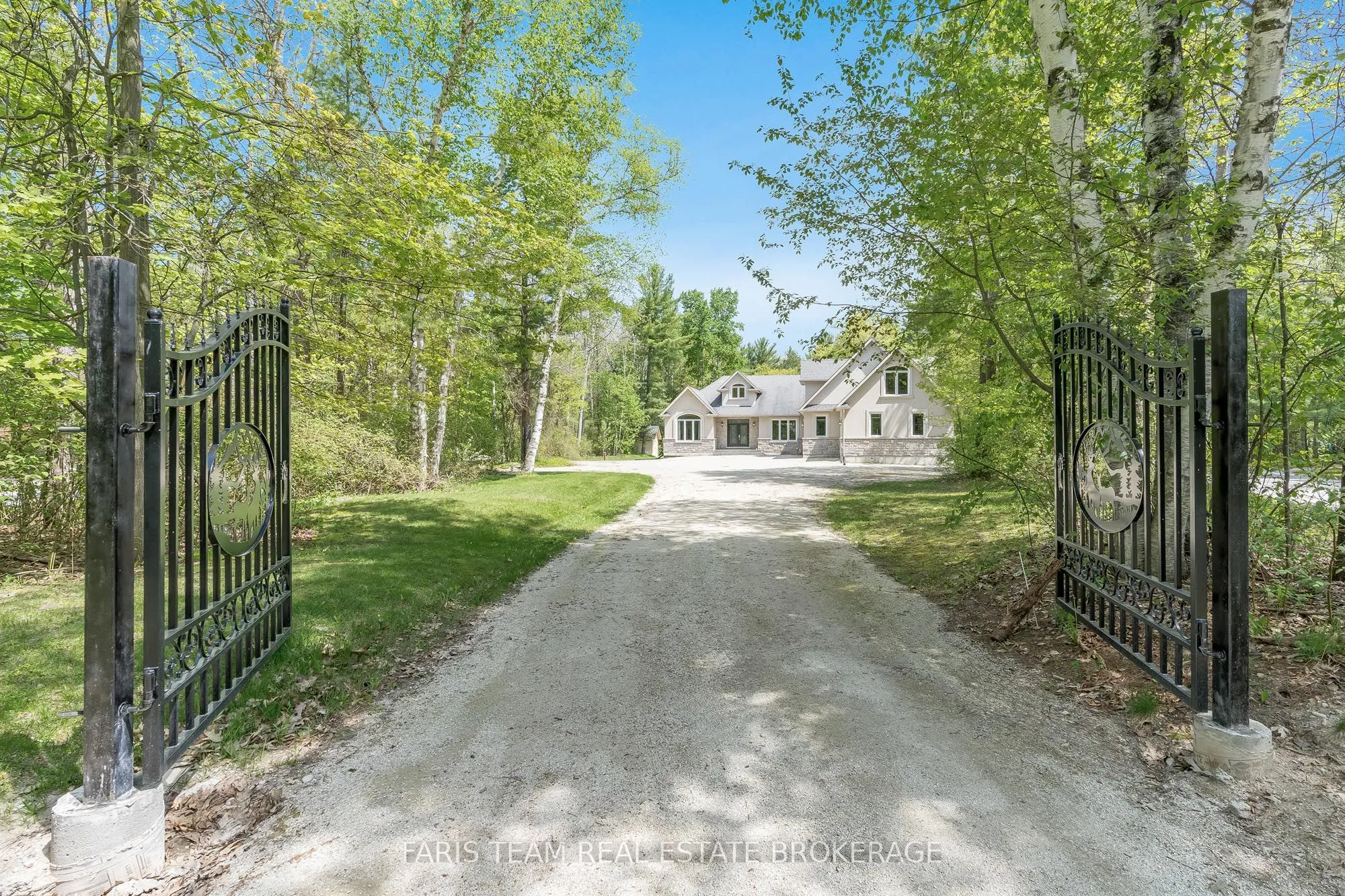 138 Knox Road E