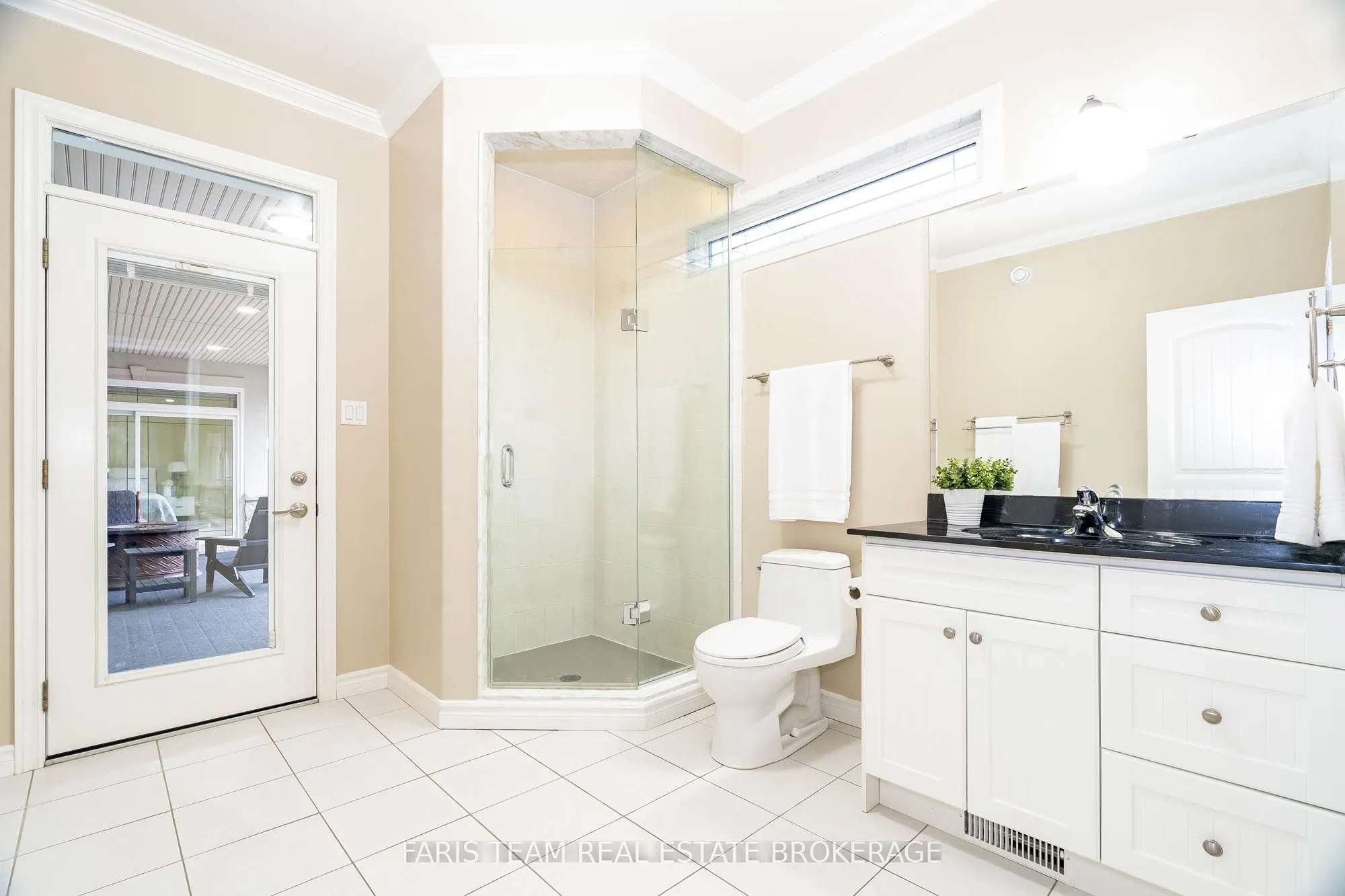 138 Knox Road E