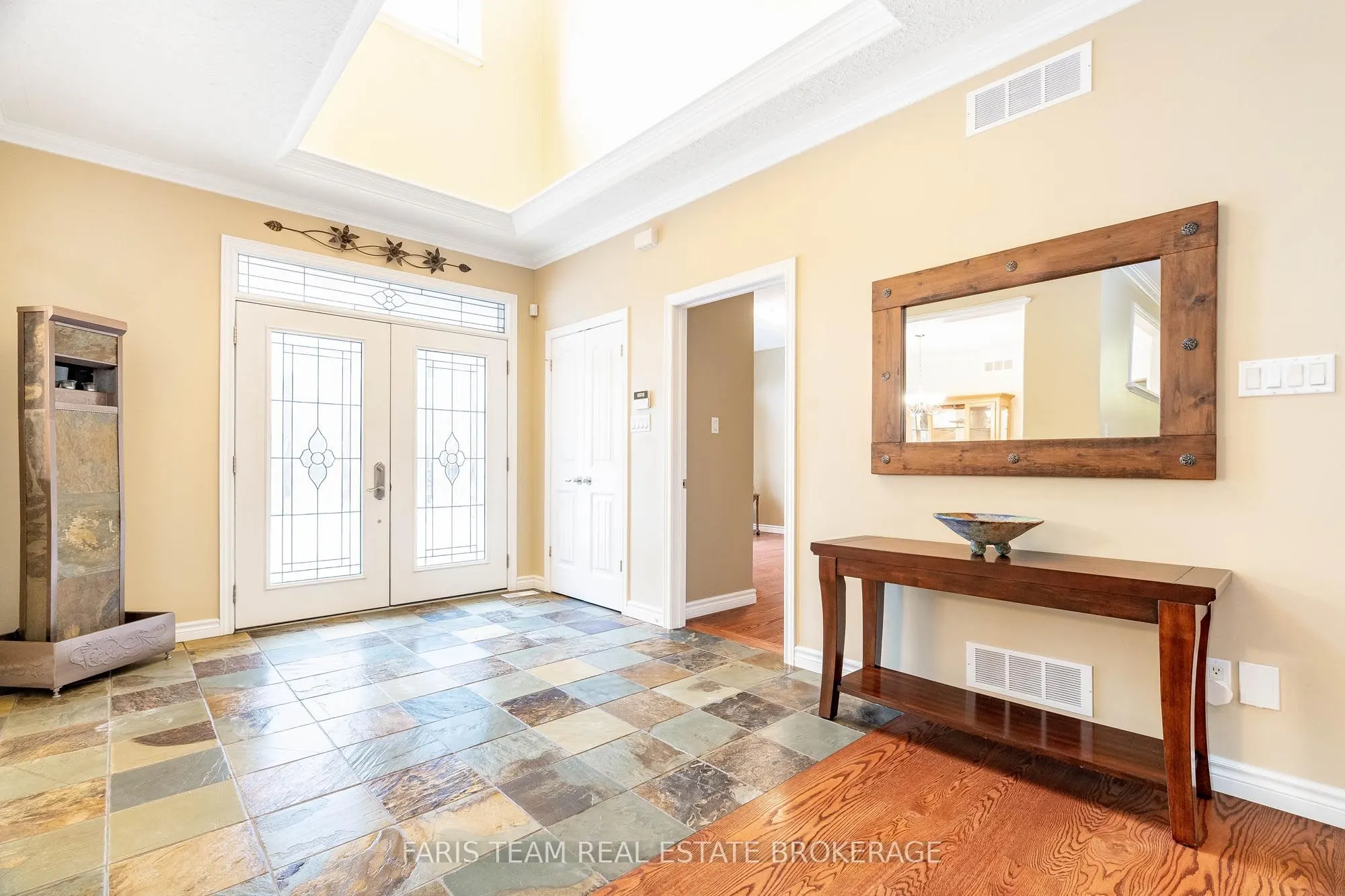 138 Knox Road E