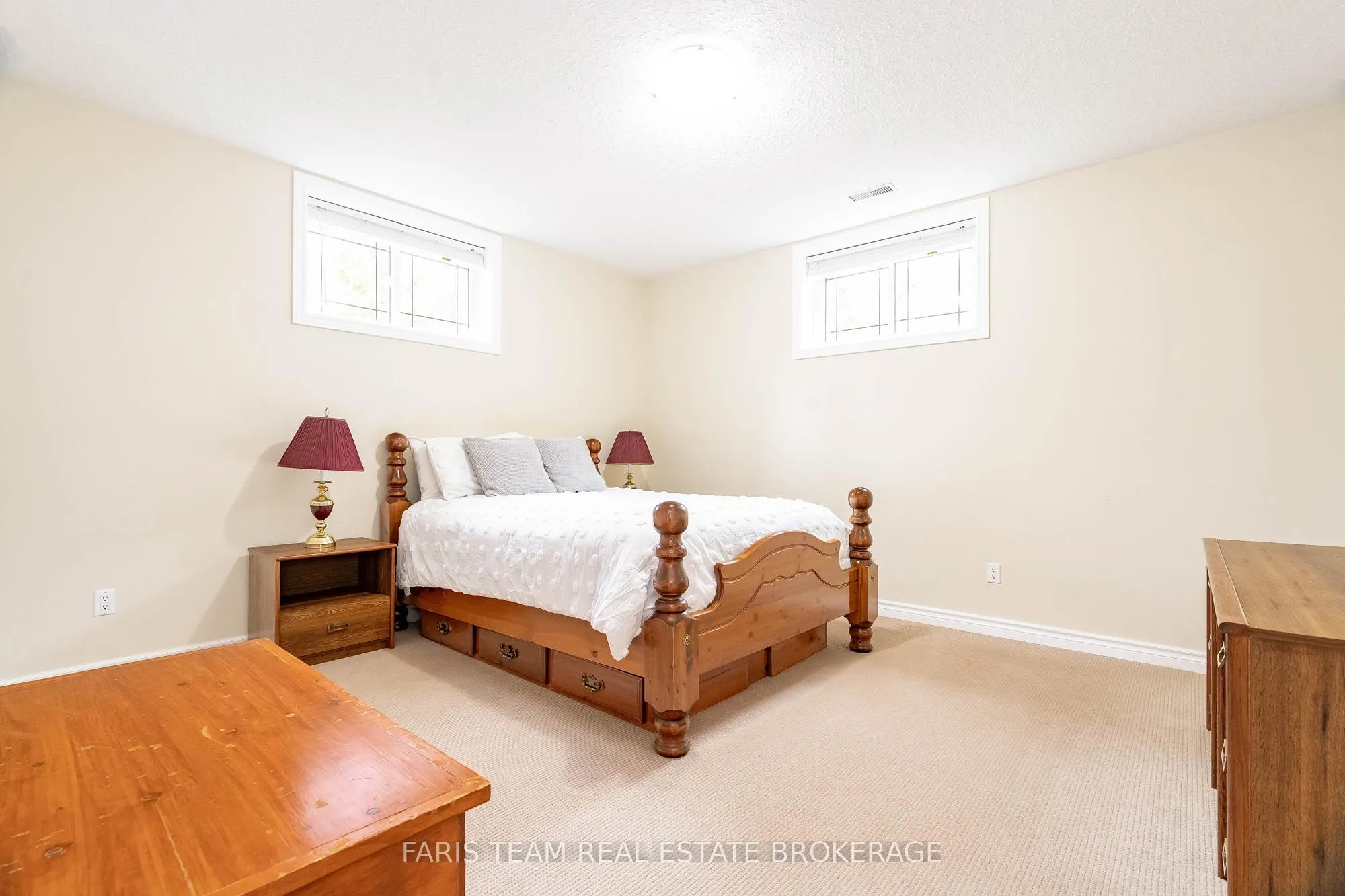 138 Knox Road E