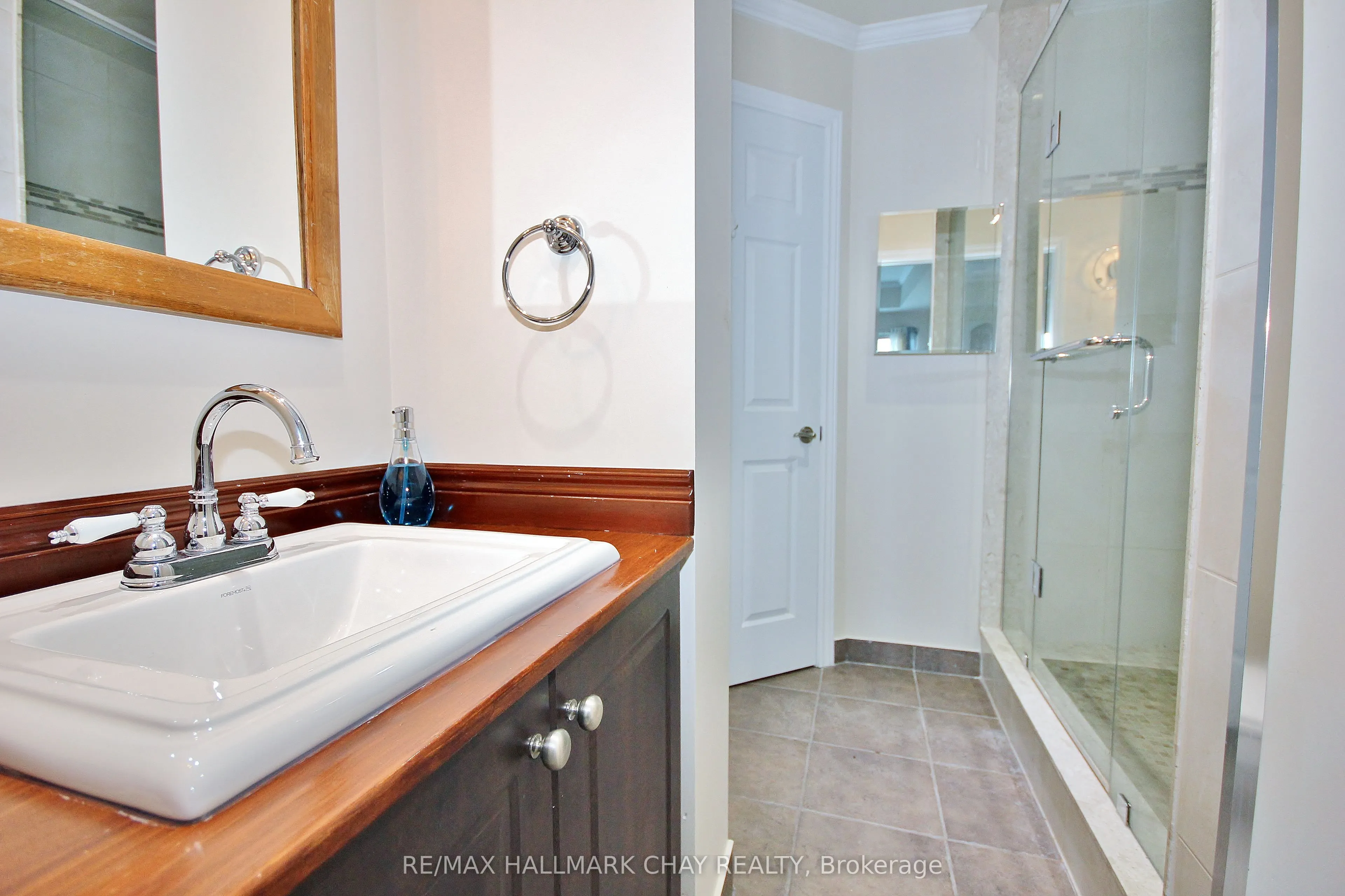37 Ellen Street, #511