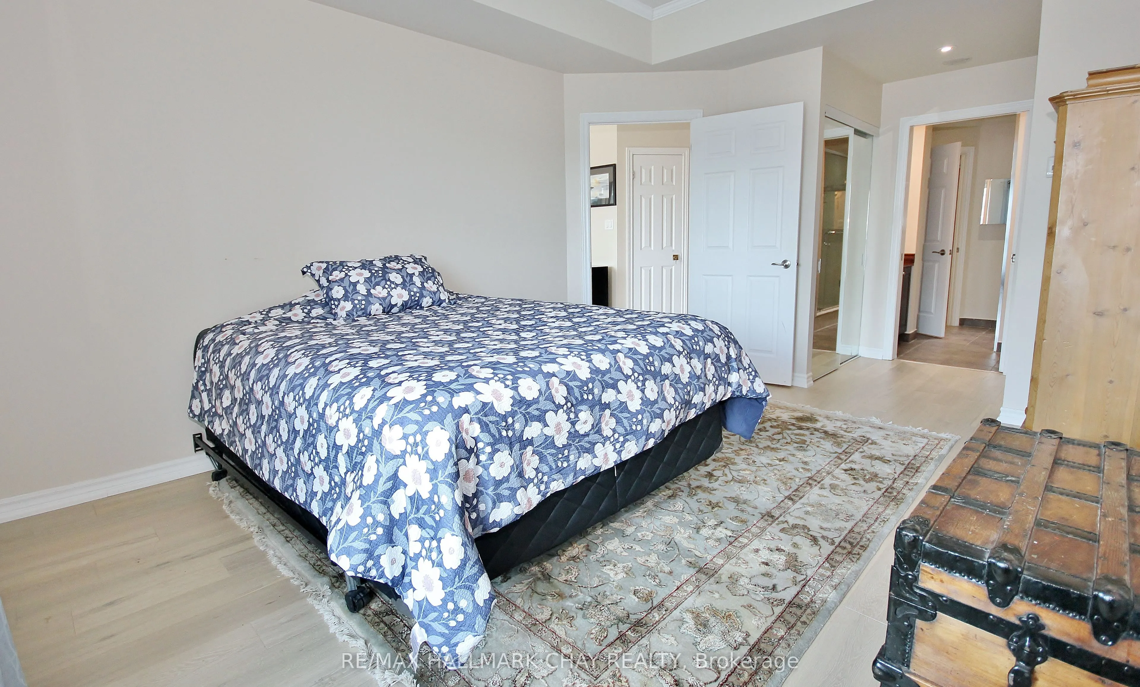 37 Ellen Street, #511