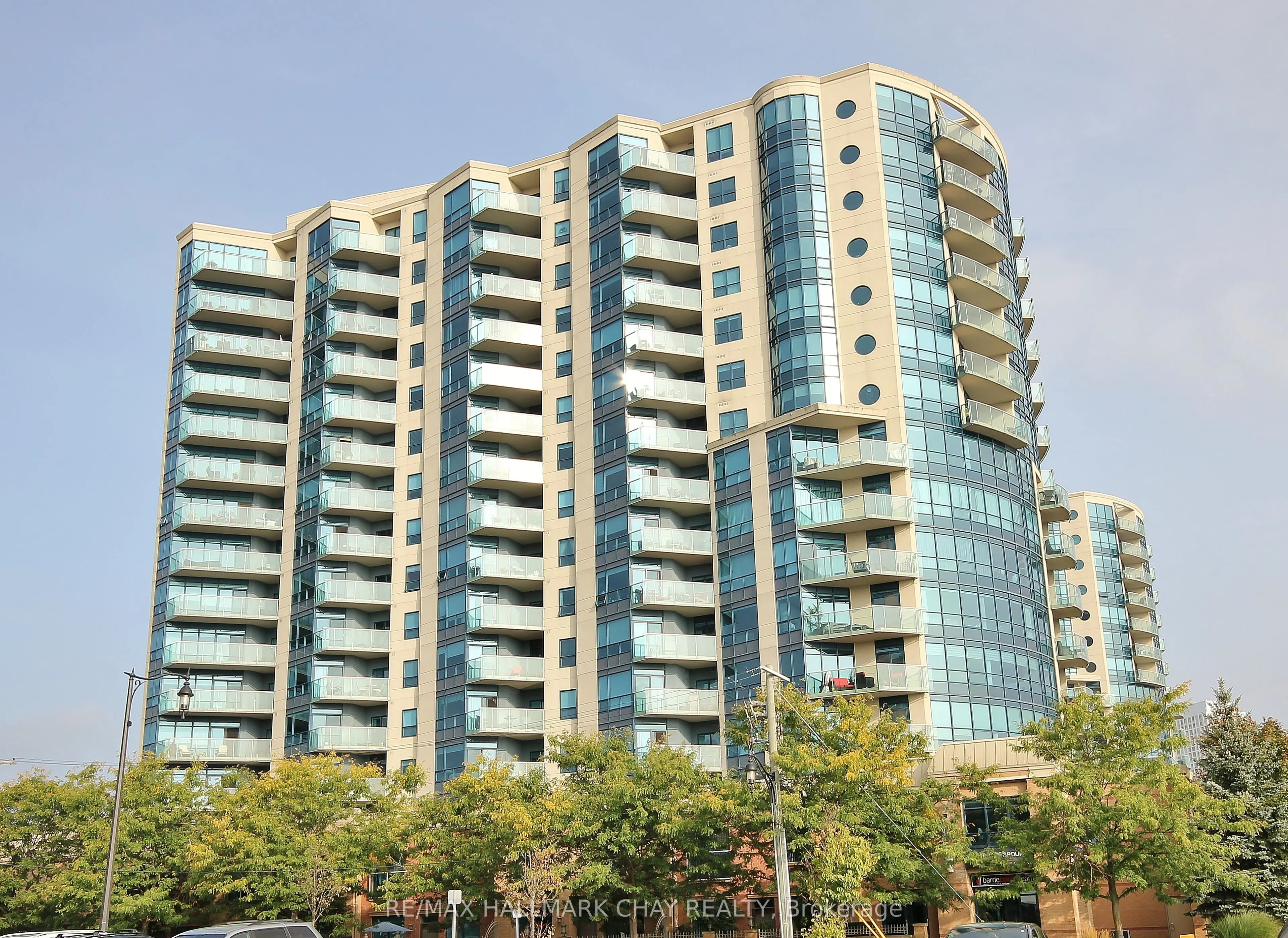 37 Ellen Street, #511