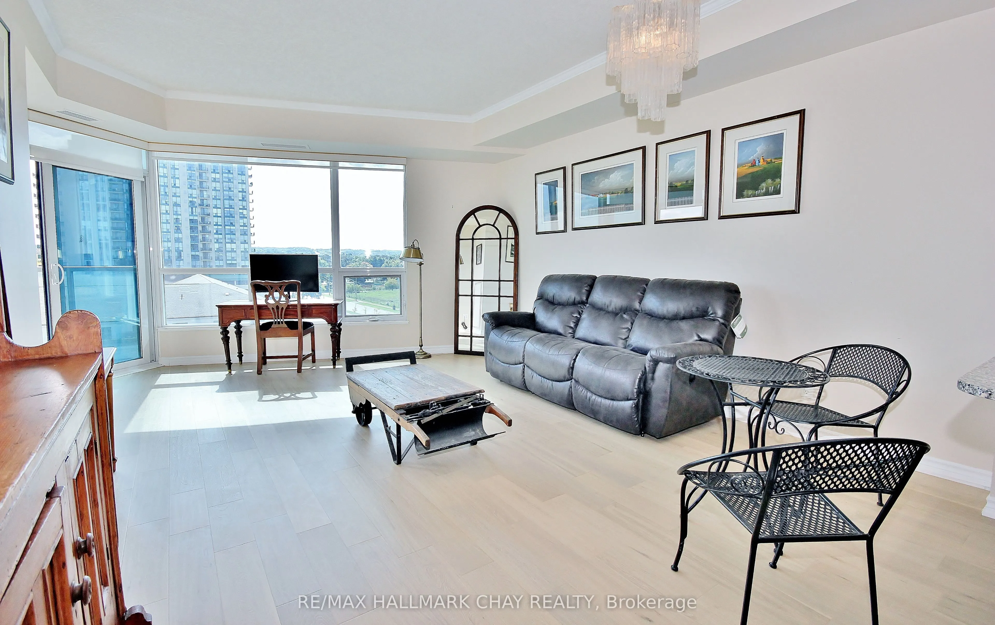 37 Ellen Street, #511