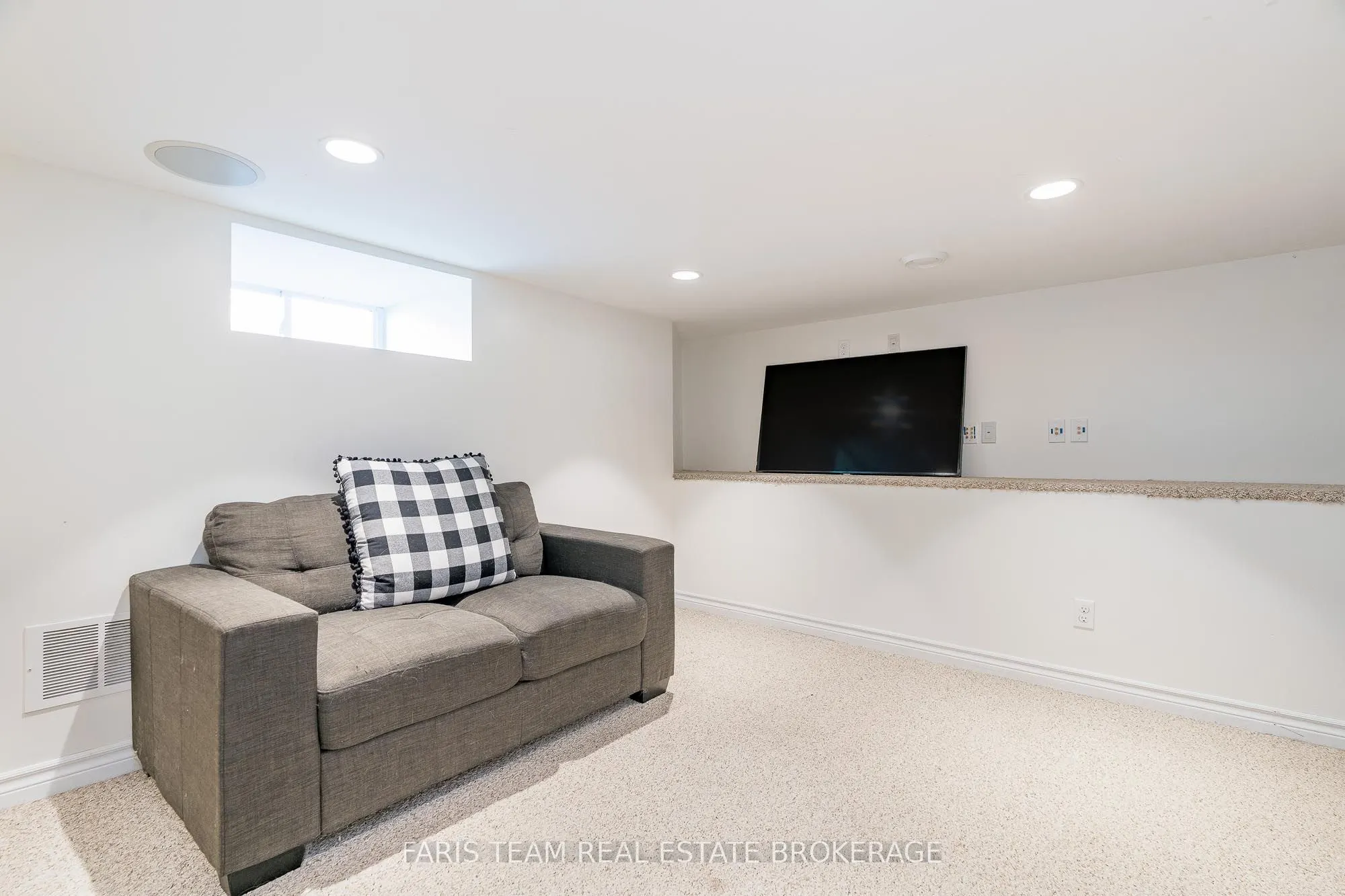 412 Manly Street