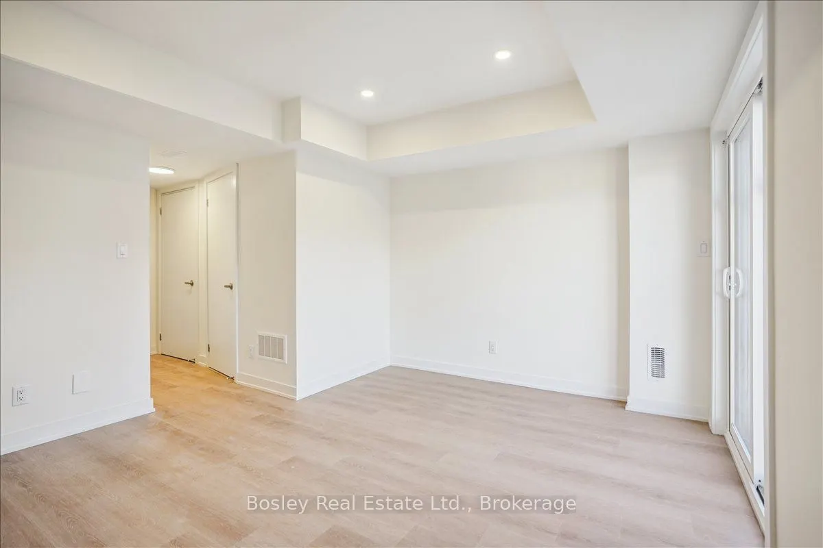 60 WINTERS Crescent, #67
