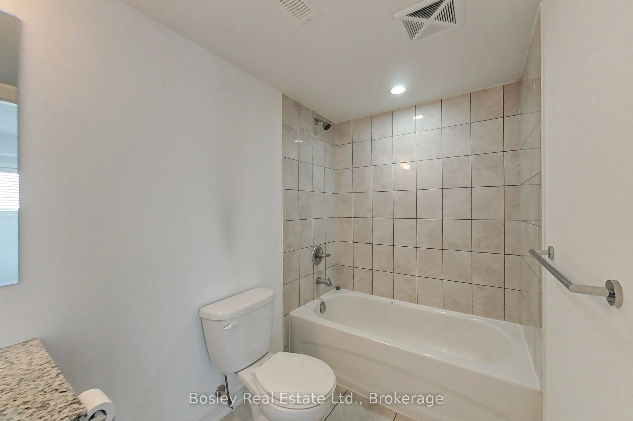 2 Cove Court, #208