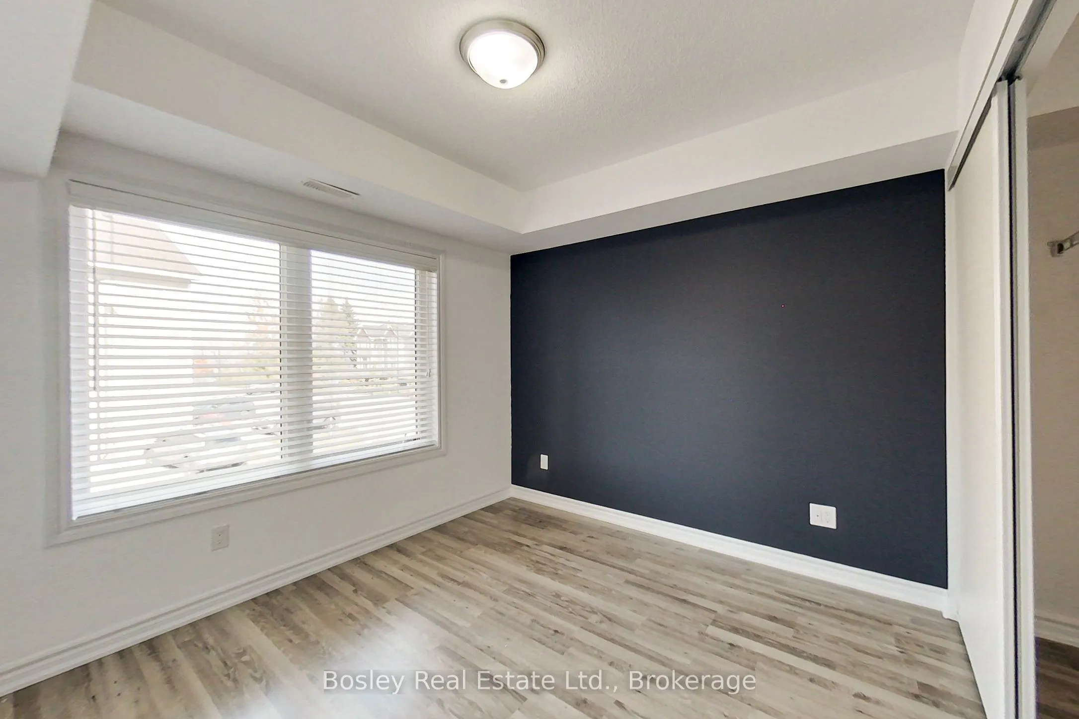 2 Cove Court, #208