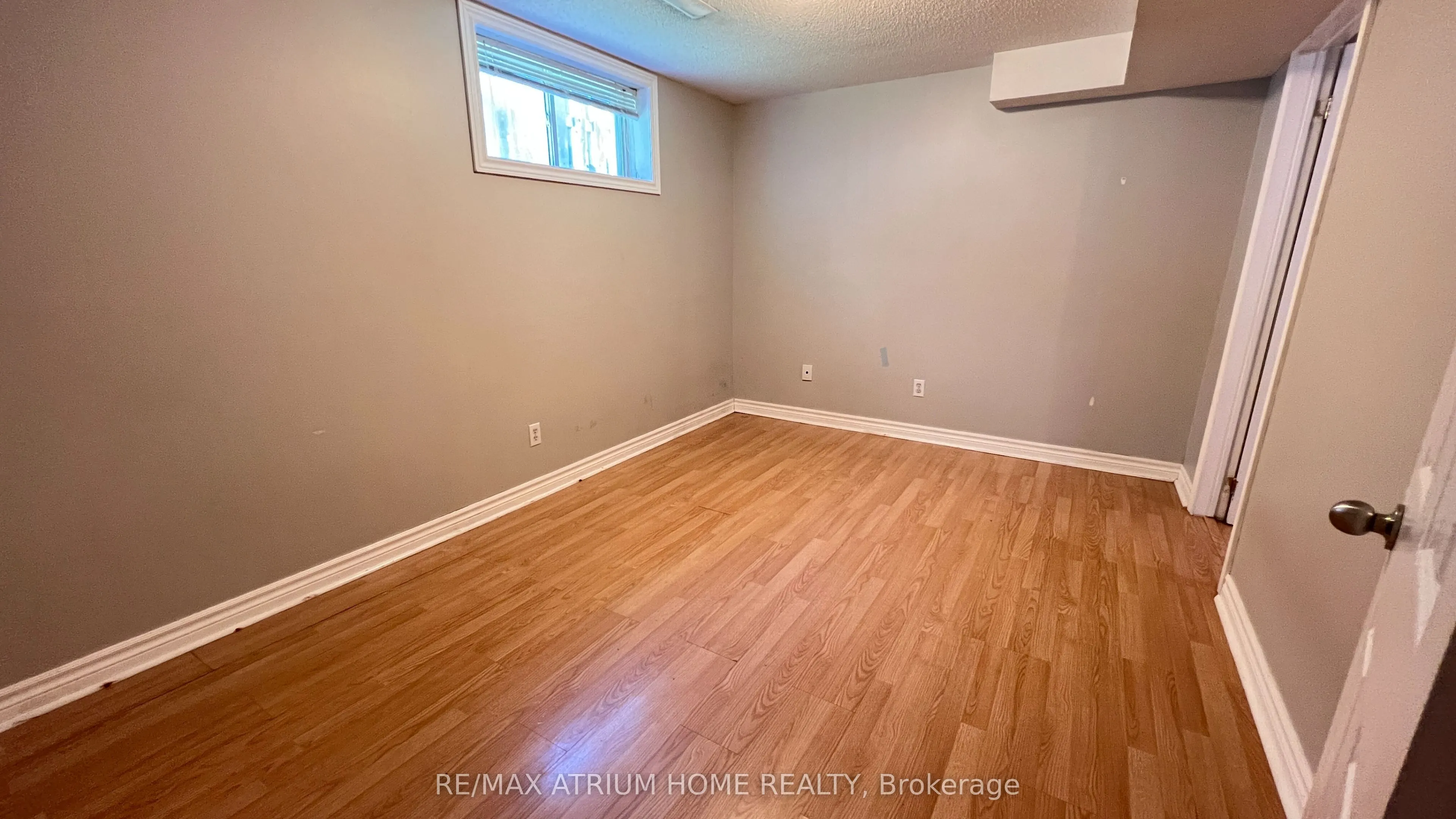 124 Monique Crescent